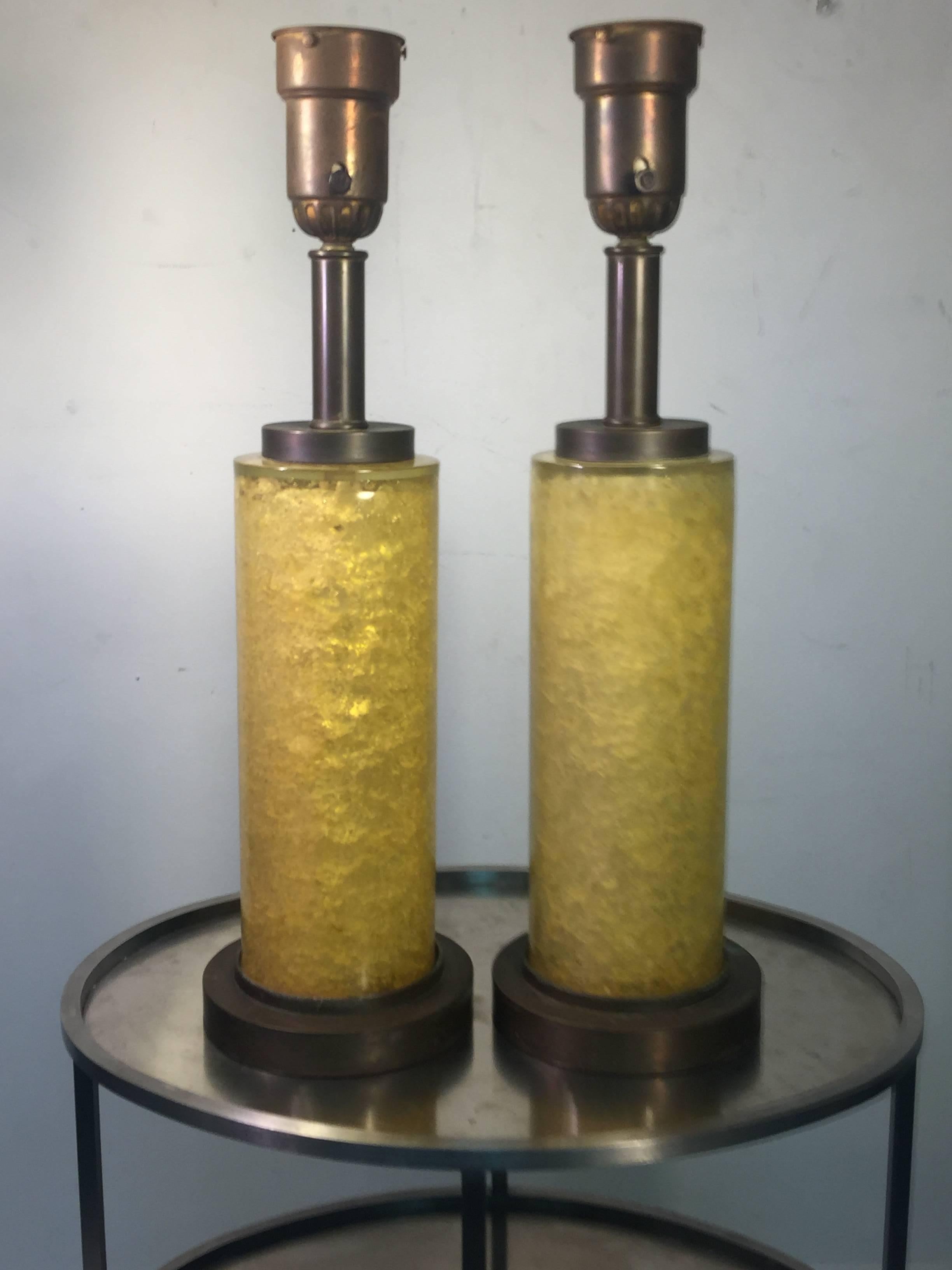 Pair of 1940s Modernist Fractured Yellow Resin Cylinder Lamps For Sale 5