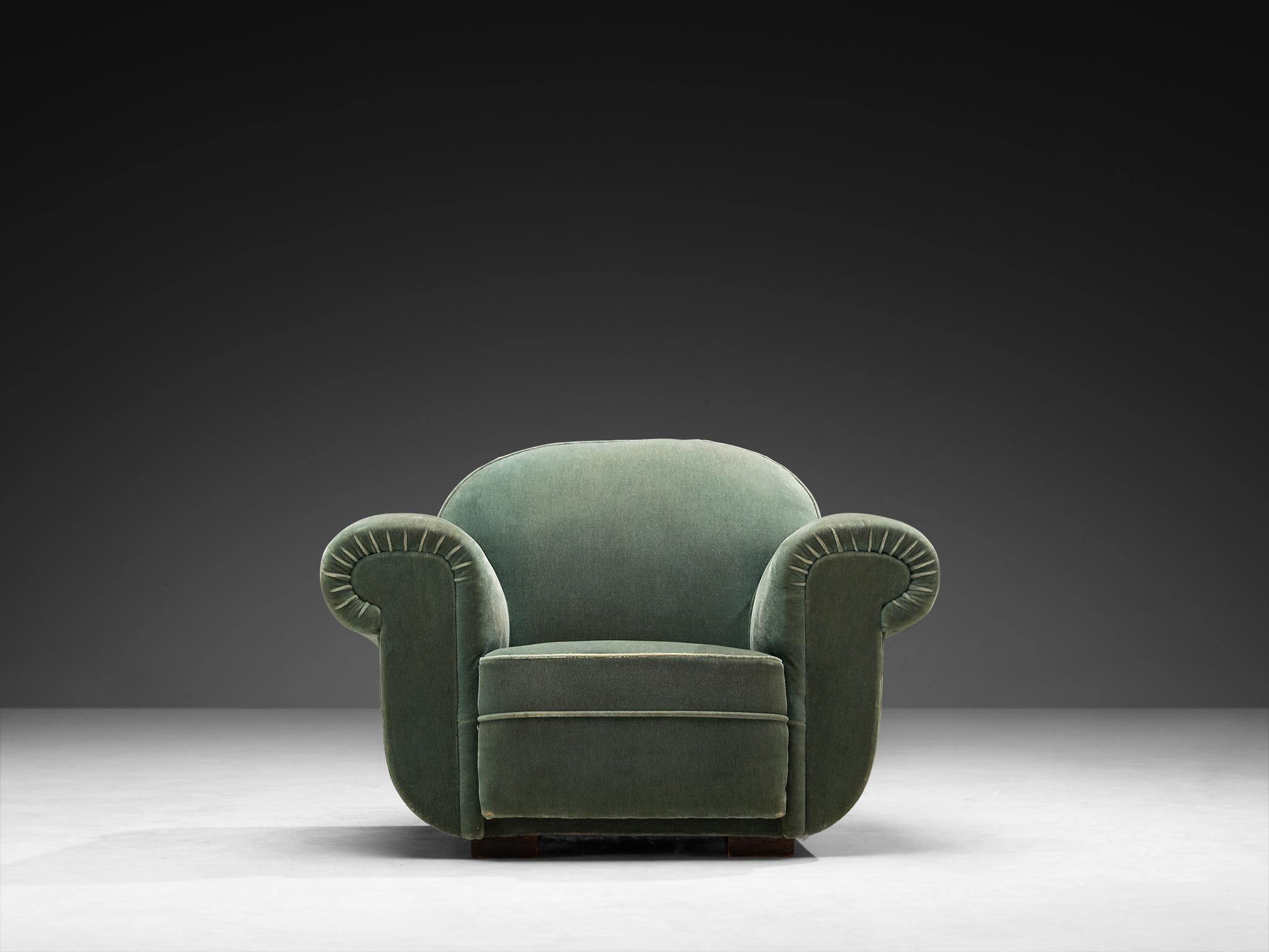 Art déco Paire de chaises longues Art Deco françaises des années 1940 en velours vert menthe en vente