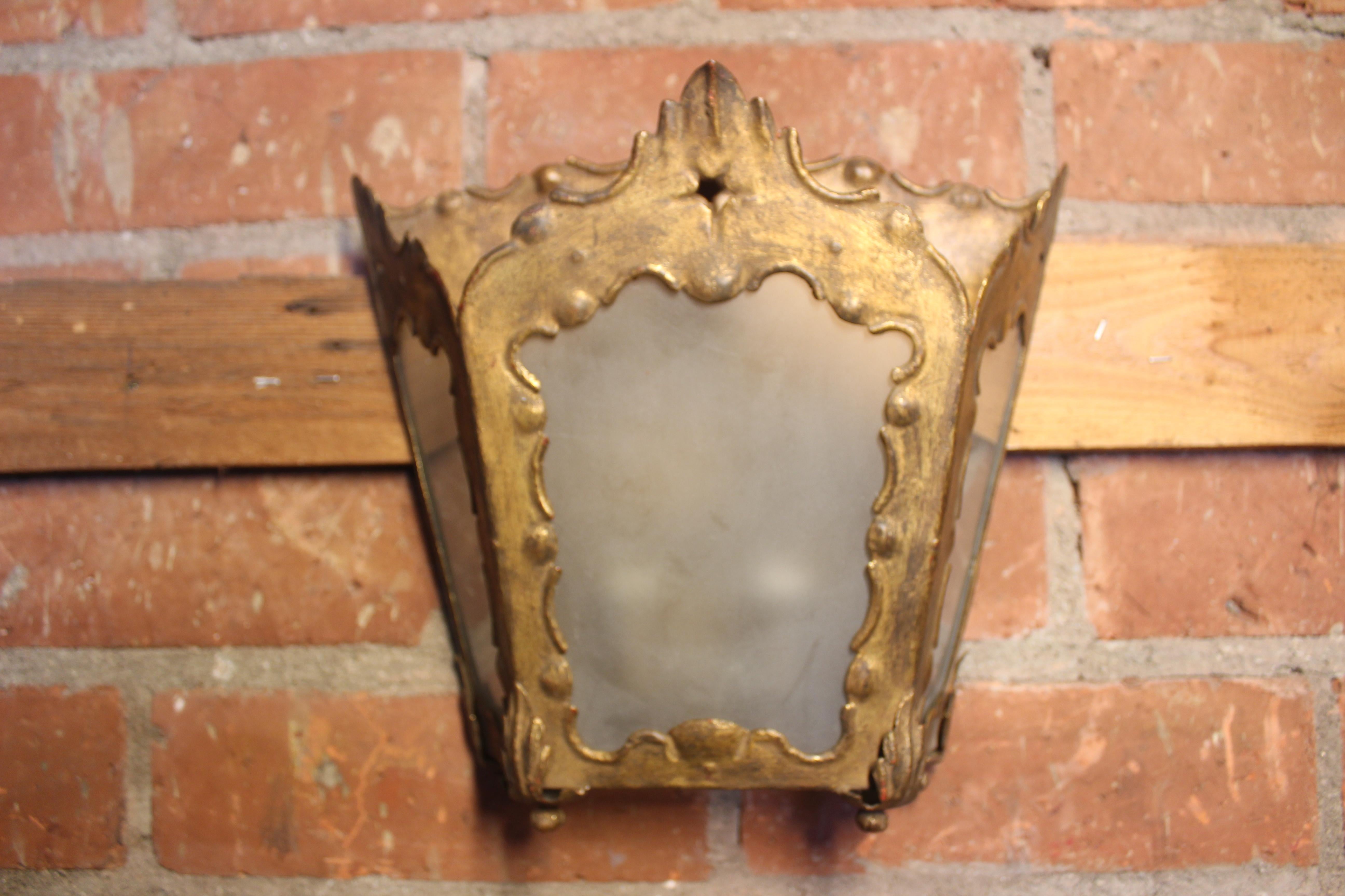 Pair of 1940s French Gilt Metal and Frosted Glass Sconces For Sale 1