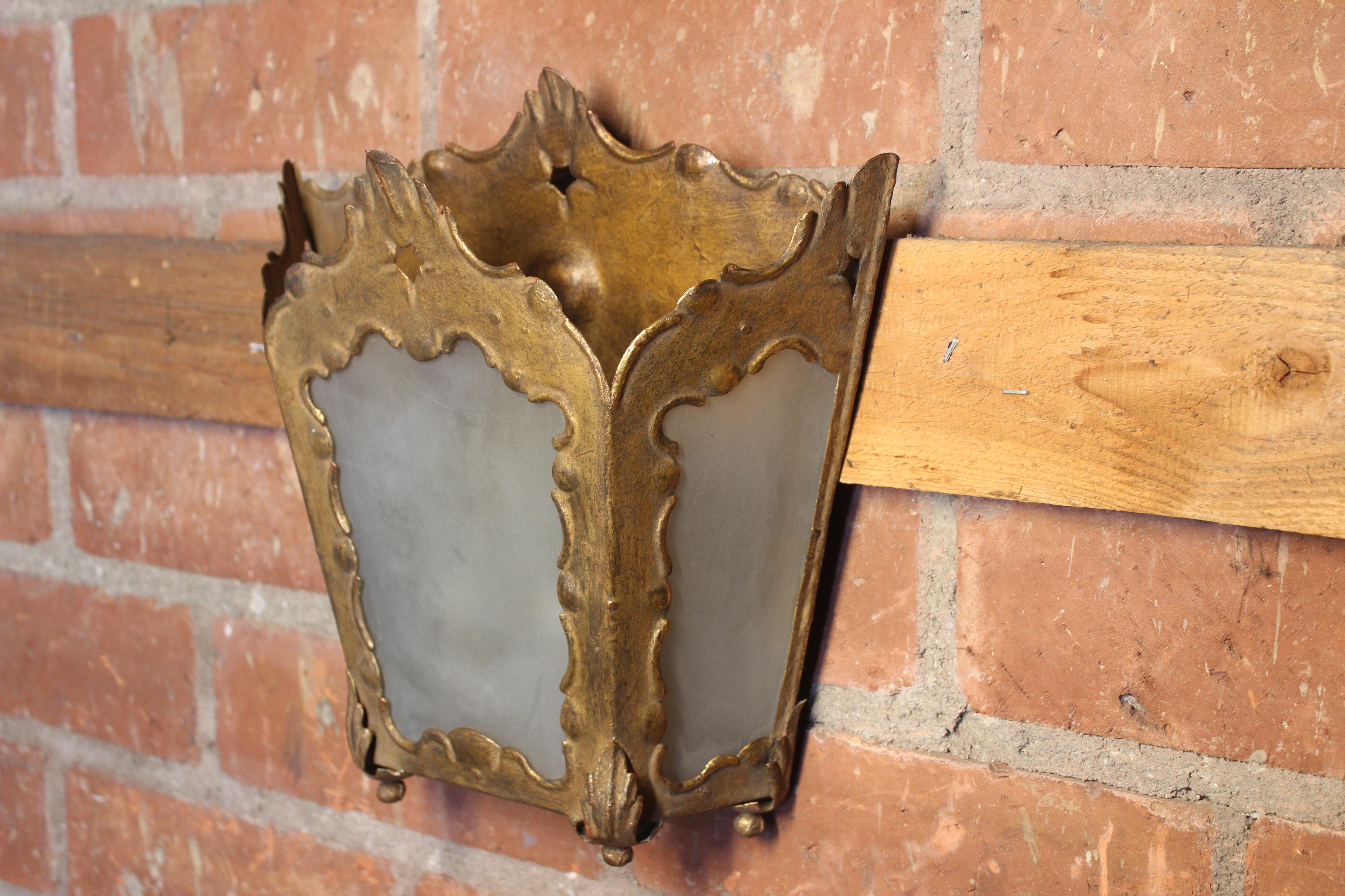Pair of 1940s French Gilt Metal and Frosted Glass Sconces For Sale 2