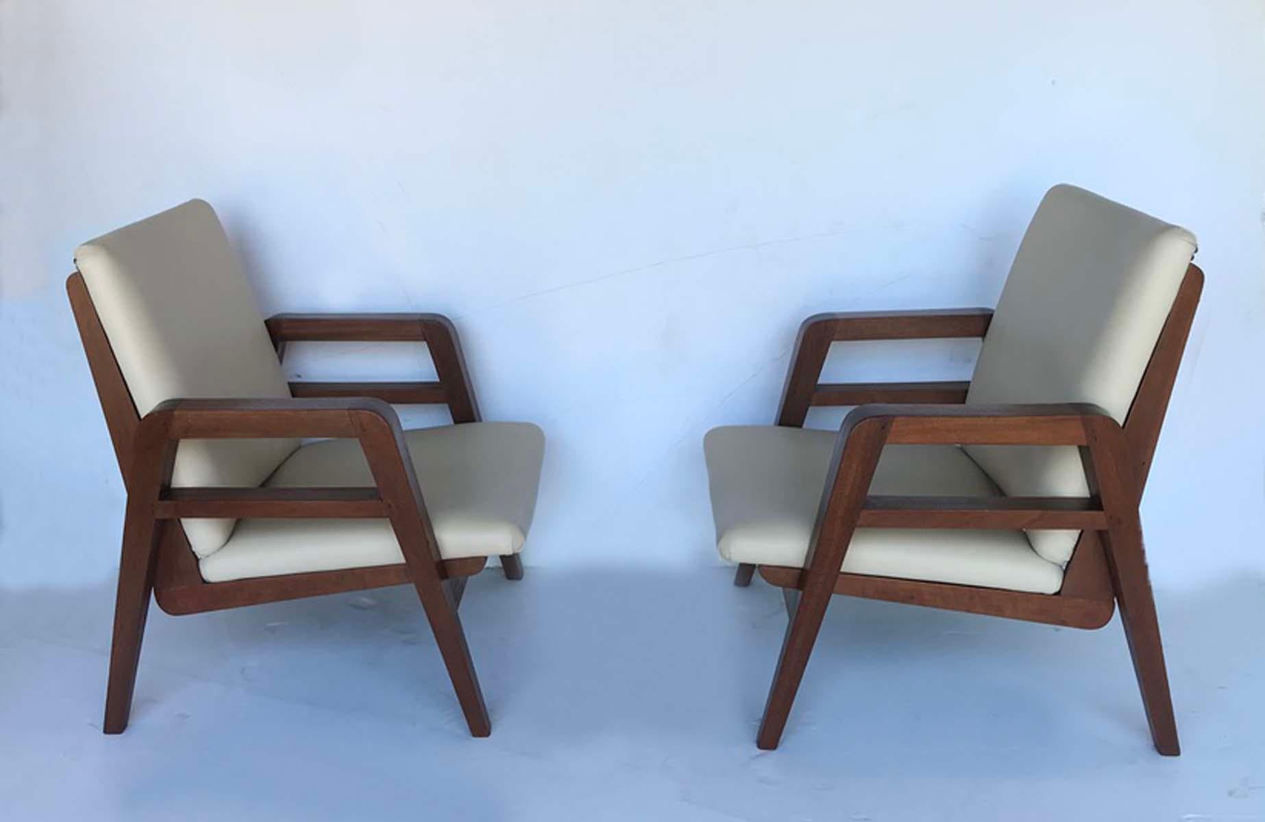Pair of 1940s French Mahogany and Leather Armchairs 1