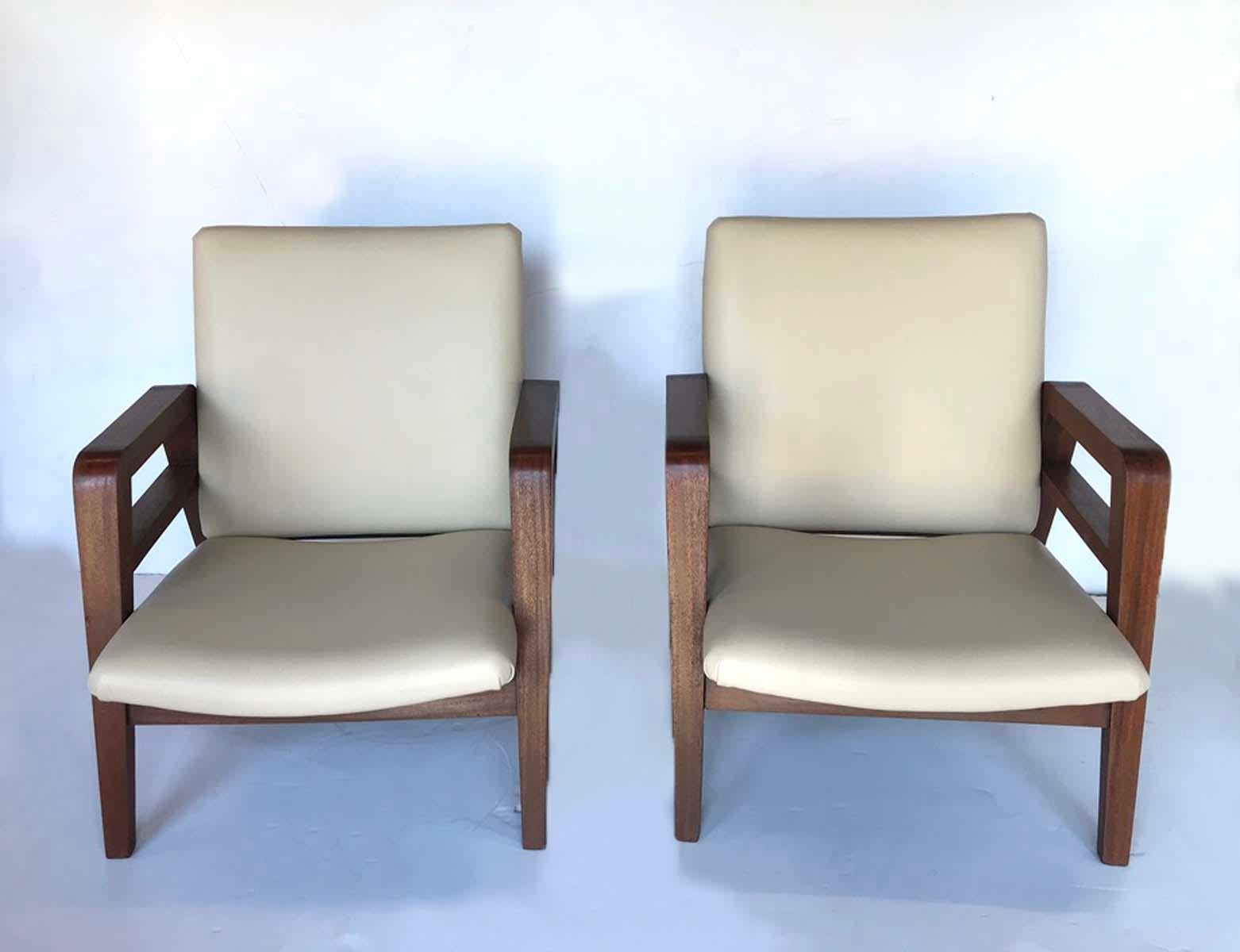 Pair of 1940s French Mahogany and Leather Armchairs 2