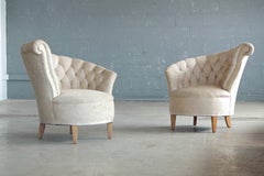 Pair of 1940s Hollywood Regency Asymmetrical Fan Back Tufted Lounge Chairs