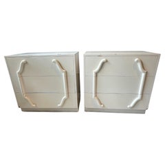 Commodes and Chests of Drawers