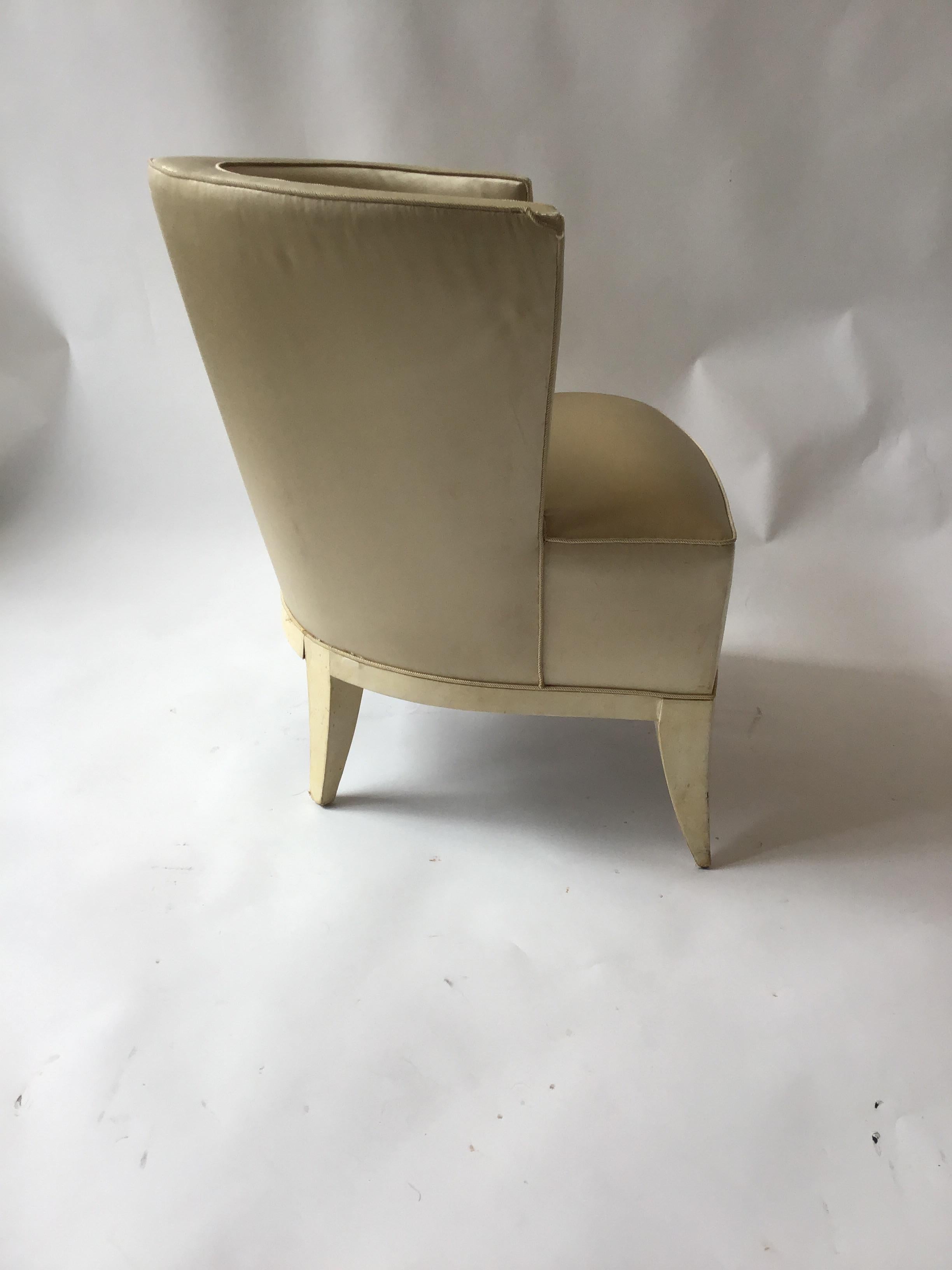 Pair of 1940s Hollywood Tub Chair 1
