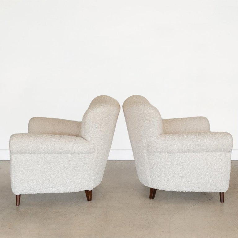 20th Century Pair of 1940's Italian Upholstered Armchairs For Sale
