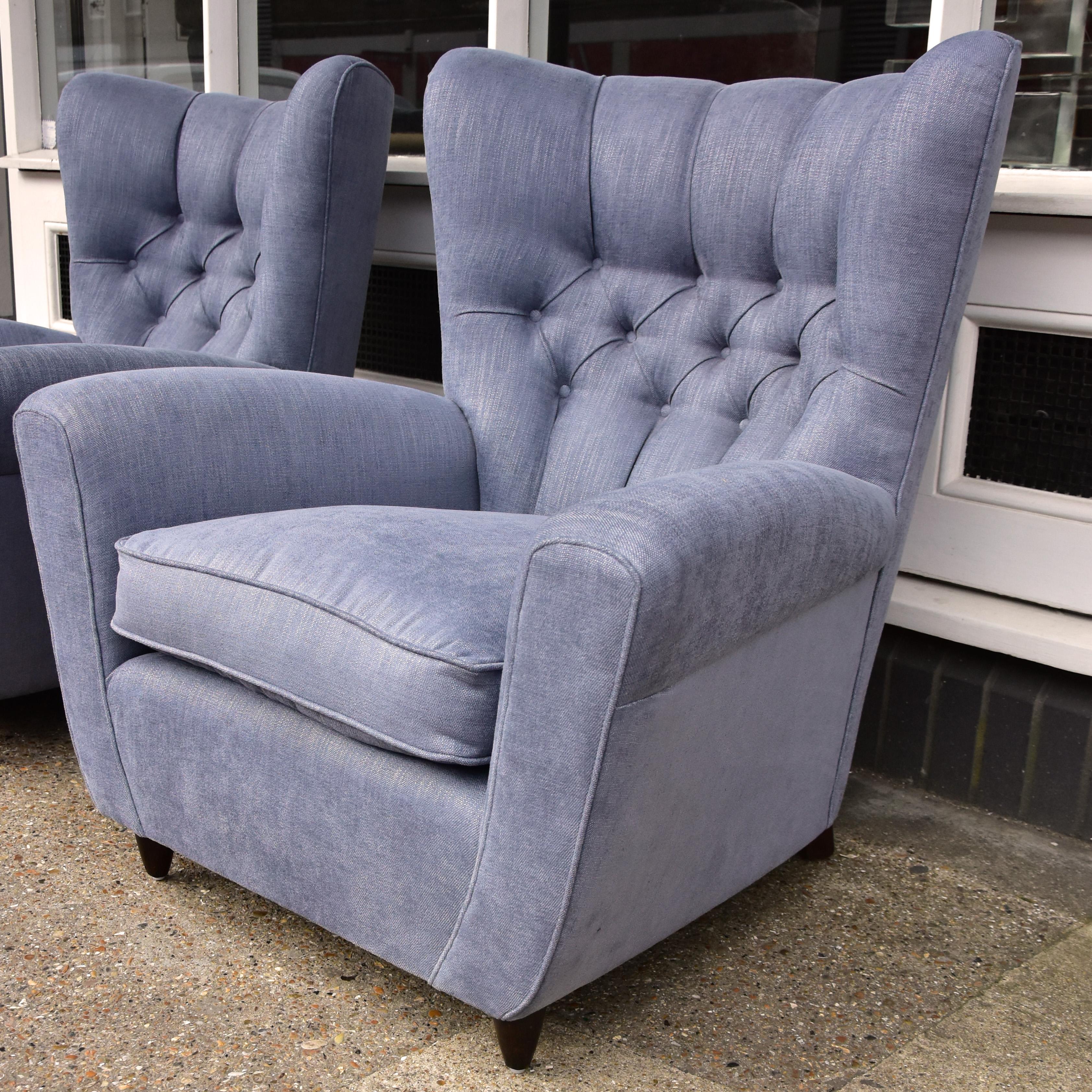Mid-20th Century Pair of 1940s Italian Wing Armchairs Light Blue Tufted Back by Paolo Buffa For Sale