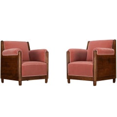 Ein Paar Loungesessel aus massiver Eiche und staubrosa Mohair aus den 1940er Jahren