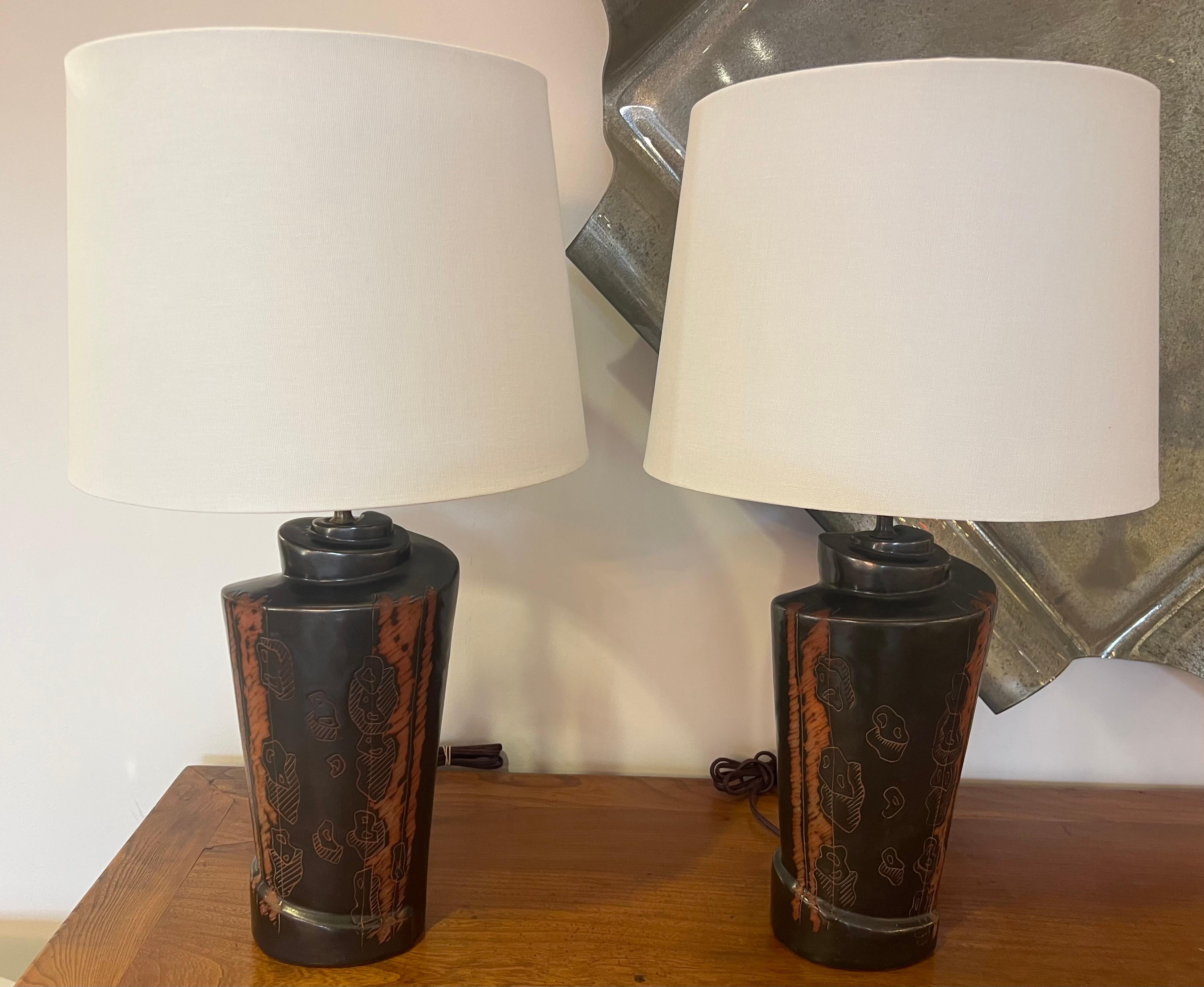 Art Deco Pair of 1940s American Marianna von Allesch Ceramic Table Lamps For Sale