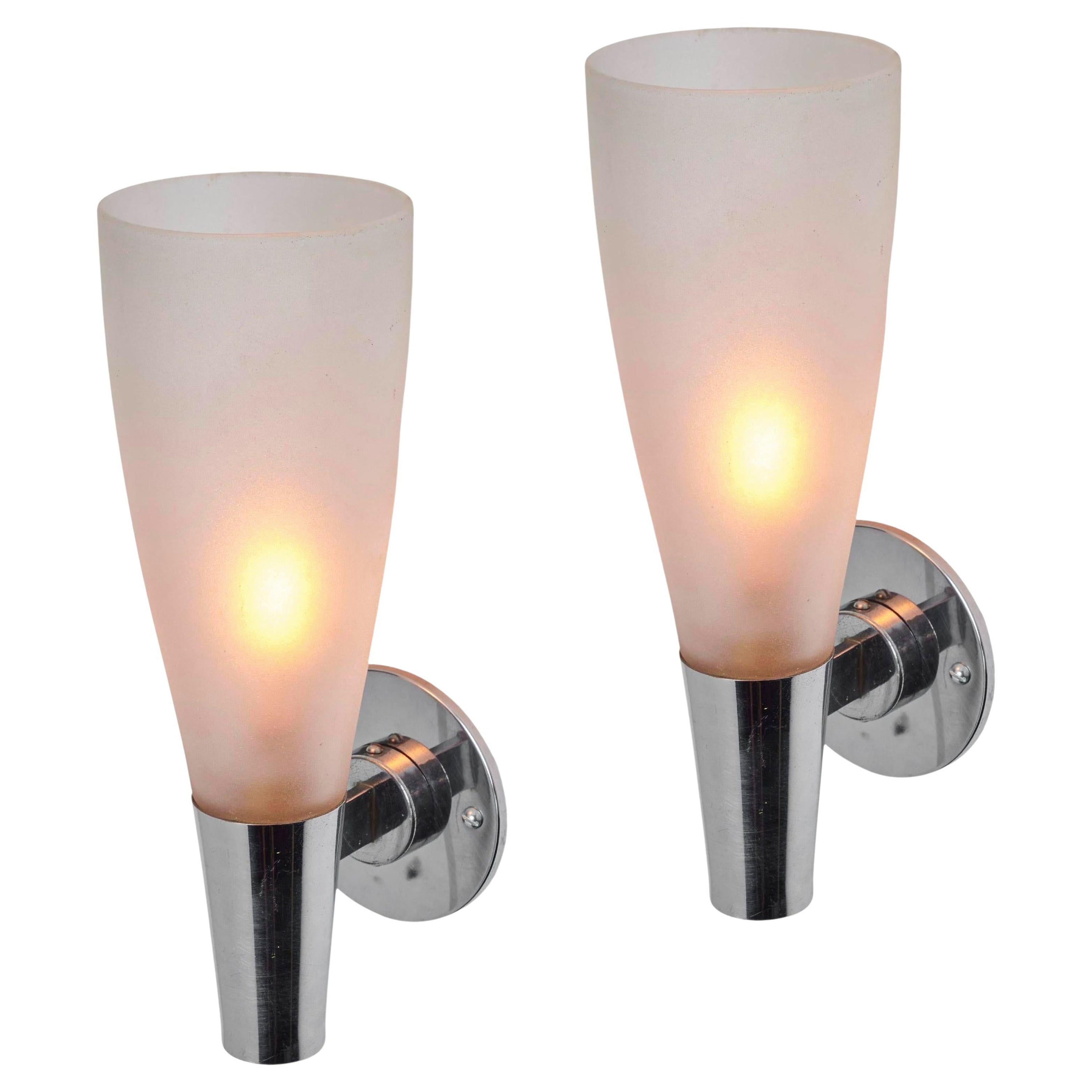 Pair of 1940s Model #1537 Sconces by Pietro Chiesa for Fontana Arte
