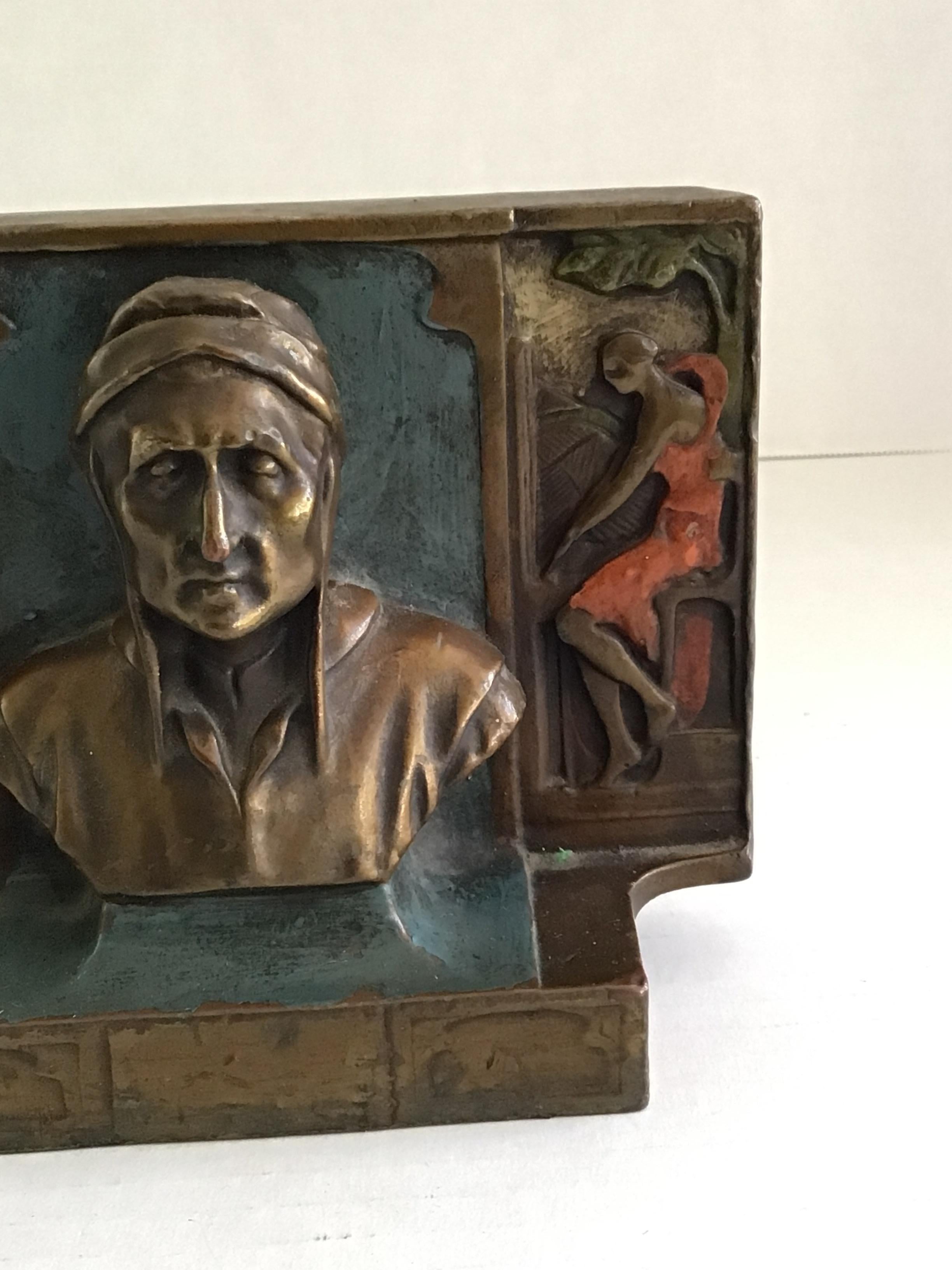 Coppia di fermalibri Dante in gesso bronzato dipinto degli anni '40 in vendita 2
