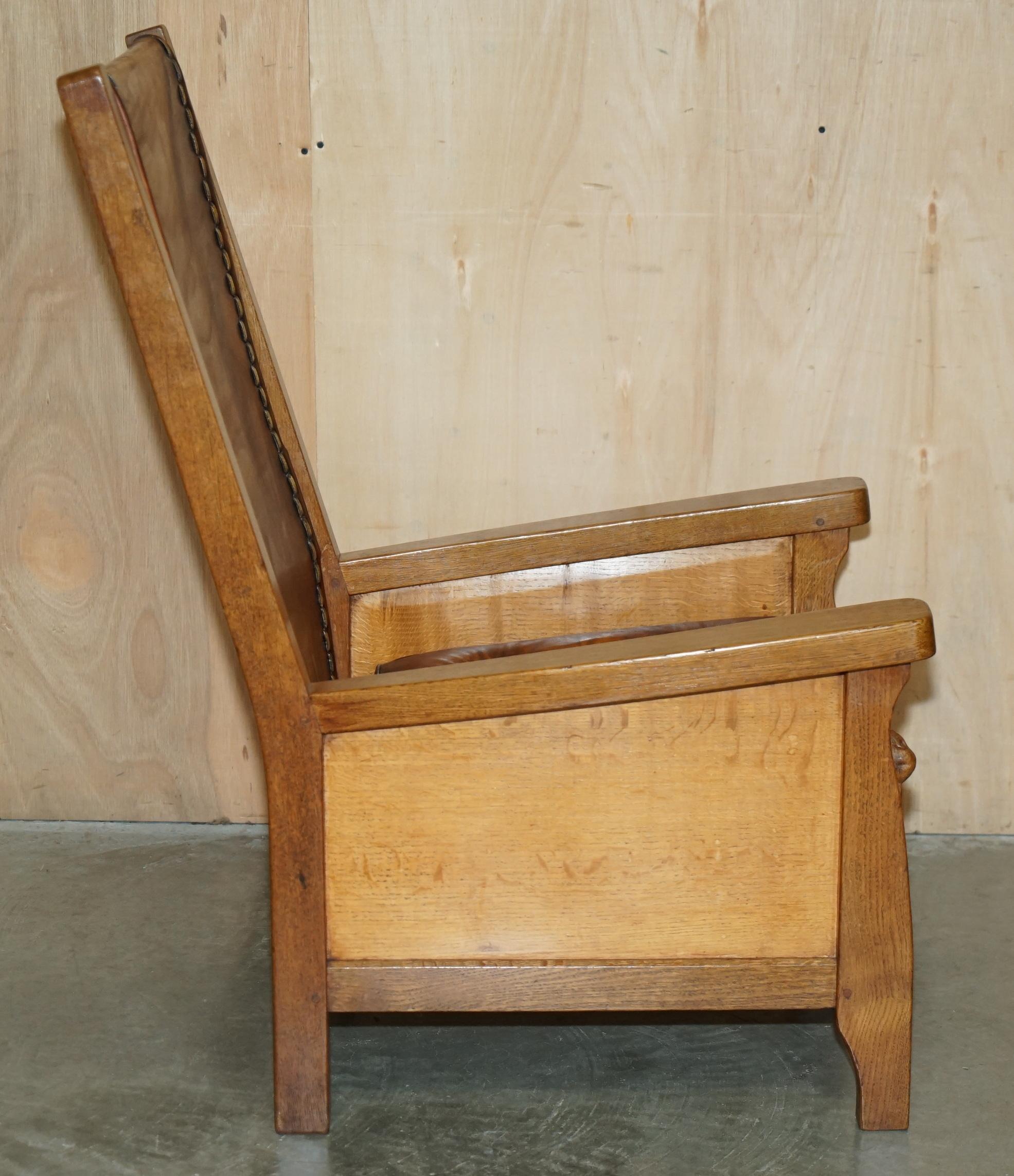 PAR DE SILLONES DE CUERO DE 1940 ROBERT MOUSEMAN THOMPSON BROWN CHESTERFIELD en venta 3