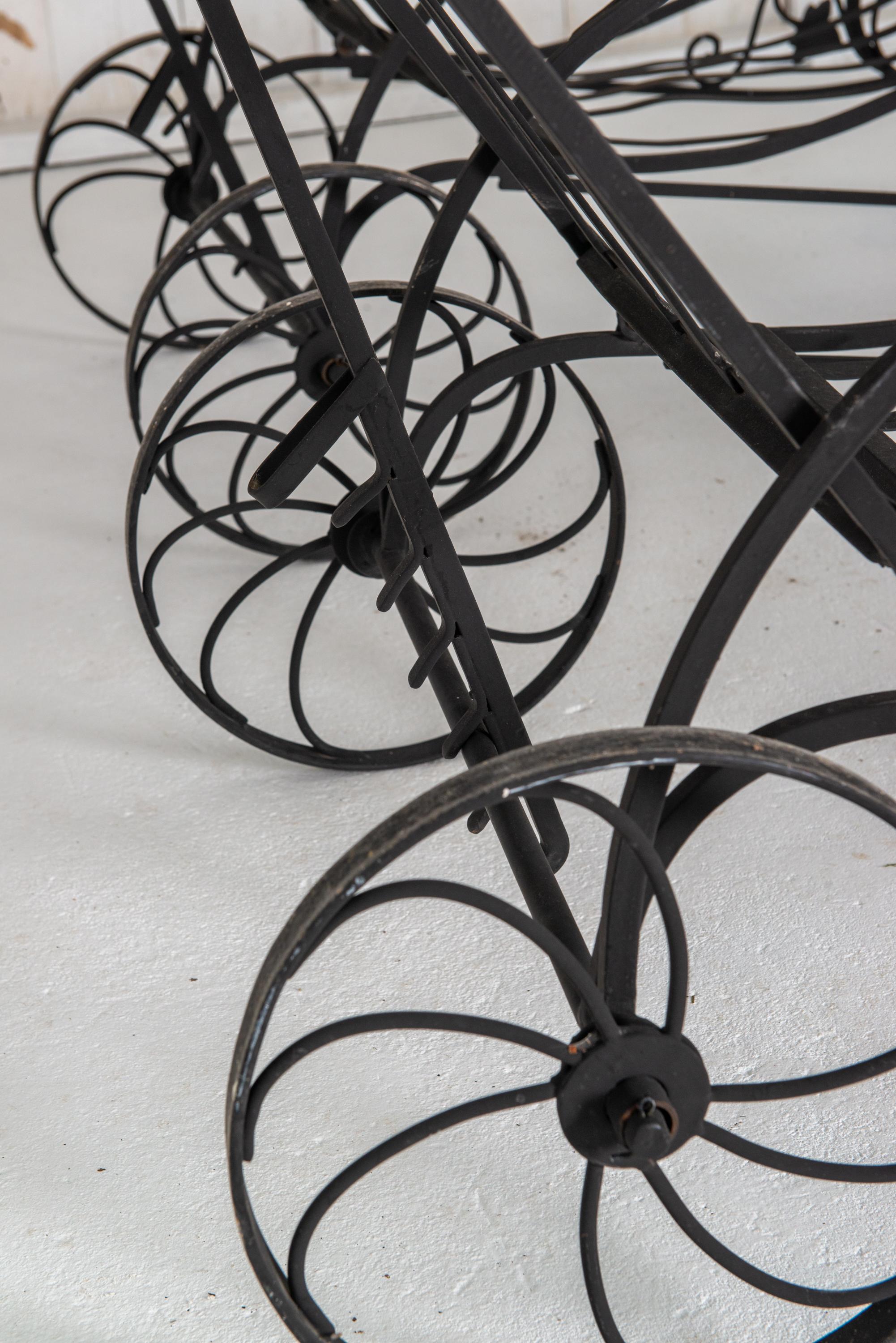 Pair of 1940s Salterini Wrought Iron Chaise Lounges For Sale 7