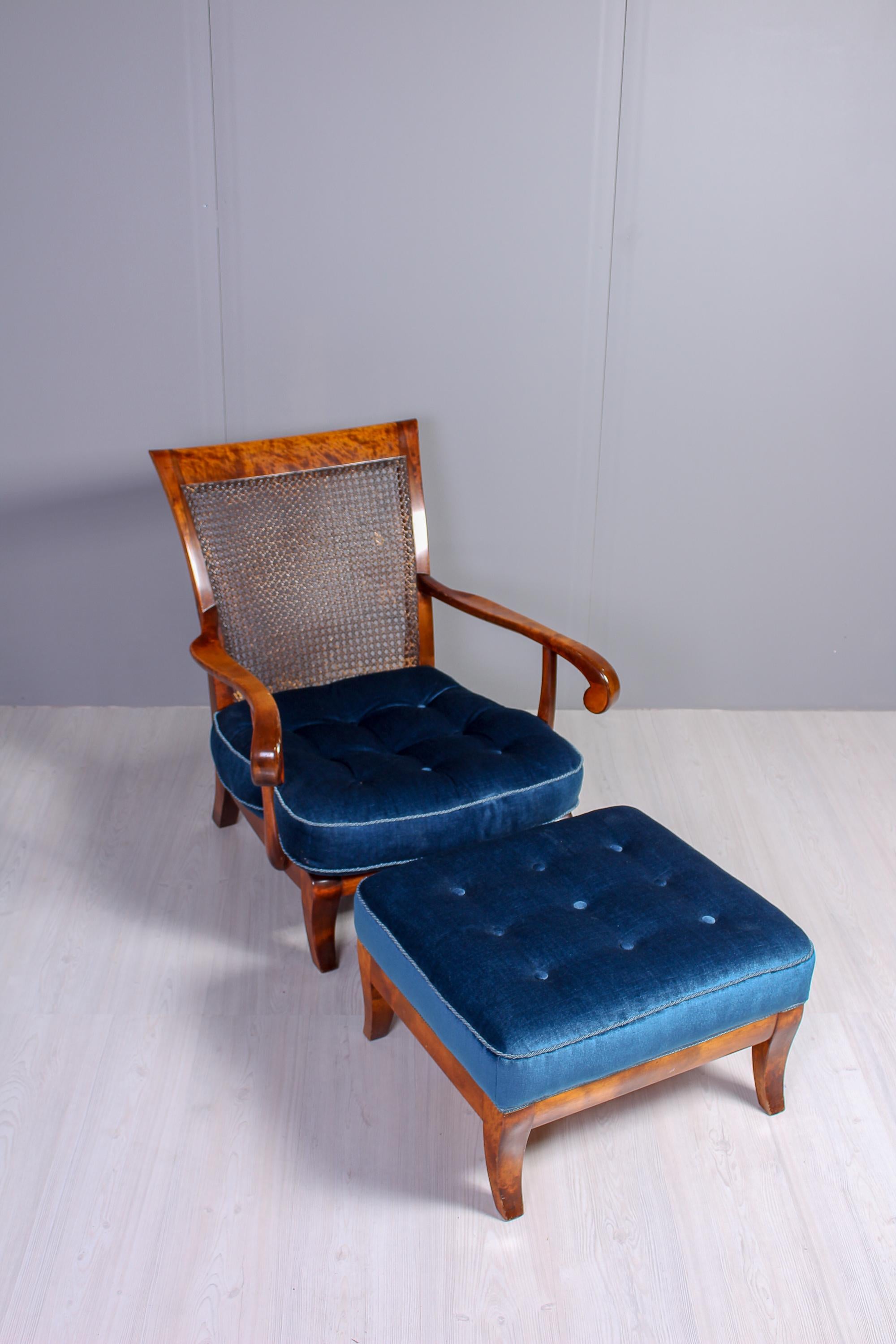 Scandinavian Modern Pair of 1940s Scandinavian Lounge Chairs and Ottomans 