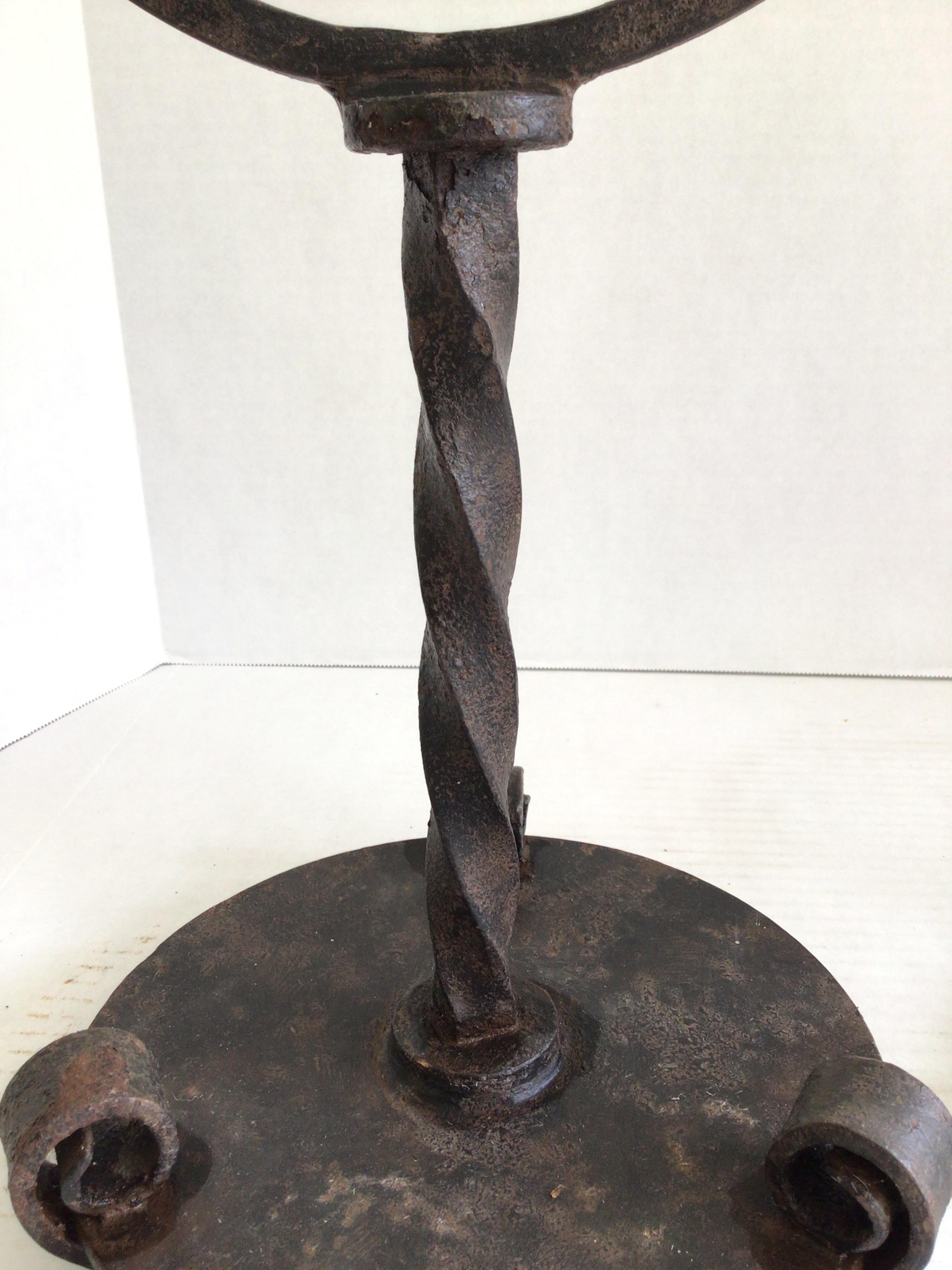 Ferro Coppia di sculture decorative da appoggio in ferro massiccio del 1940 in vendita