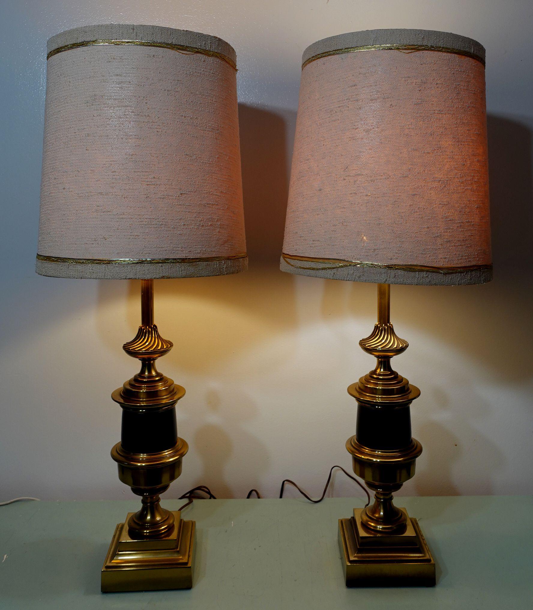 Pair of 1940's Stiffel Urn Table Lamps For Sale 2