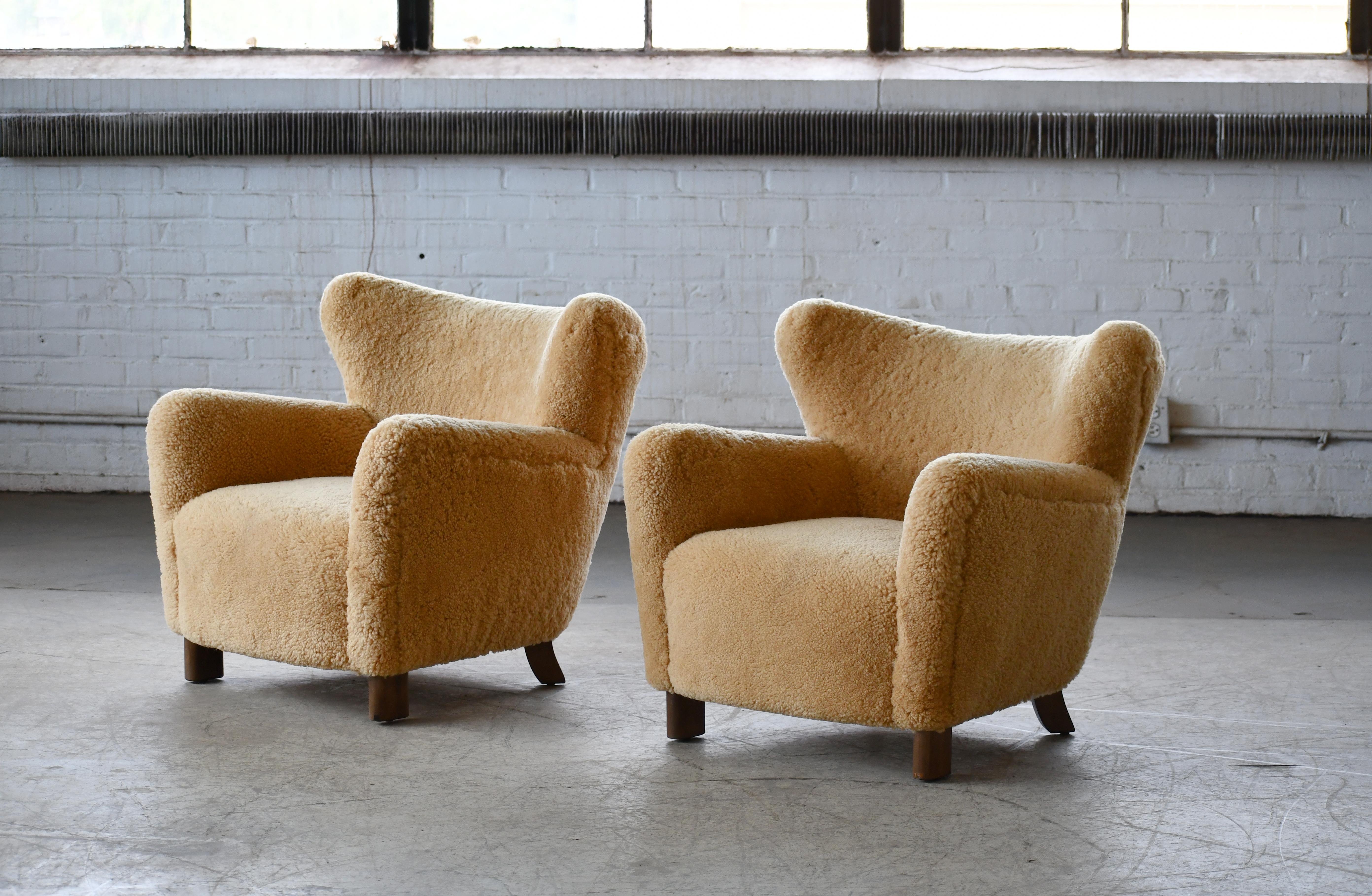 Pair of 1940's Style Classic Club or Lounge Chairs in Amber Color Shearling In New Condition For Sale In Bridgeport, CT