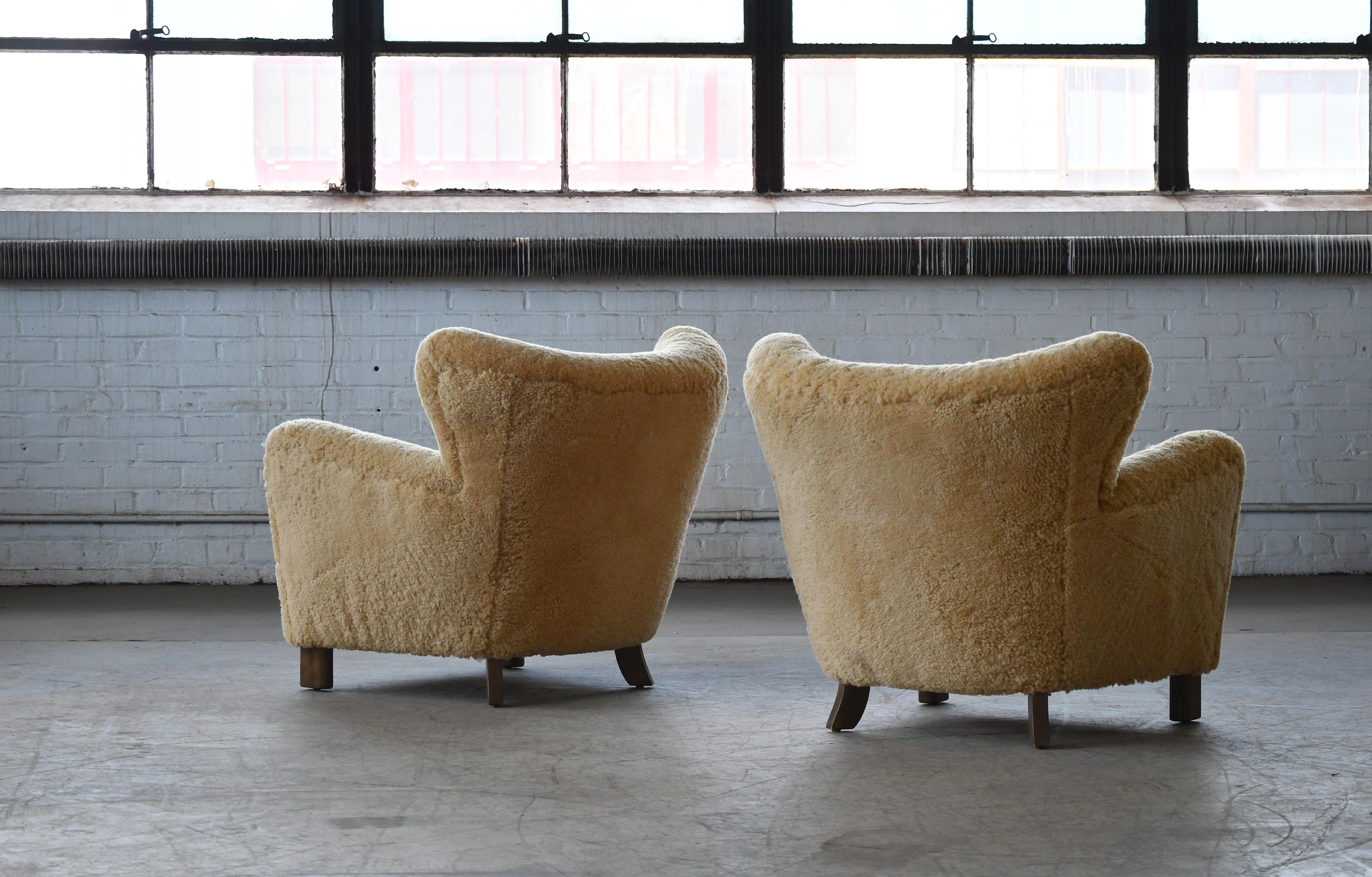 Contemporary Pair of 1940's Style Classic Club or Lounge Chairs in Amber Color Shearling For Sale