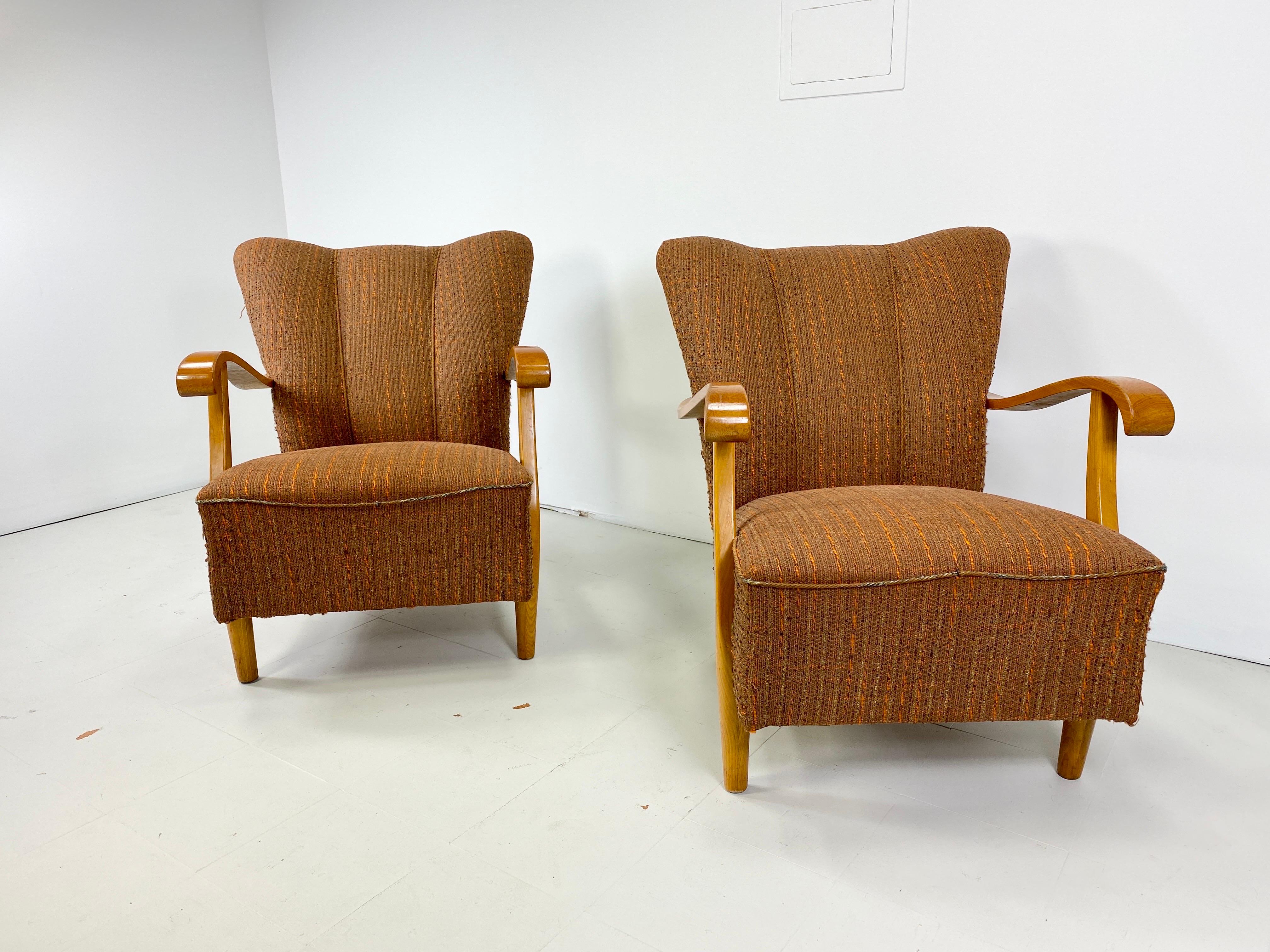 Scandinavian Modern Pair of 1940s Swedish Lounge Chairs For Sale