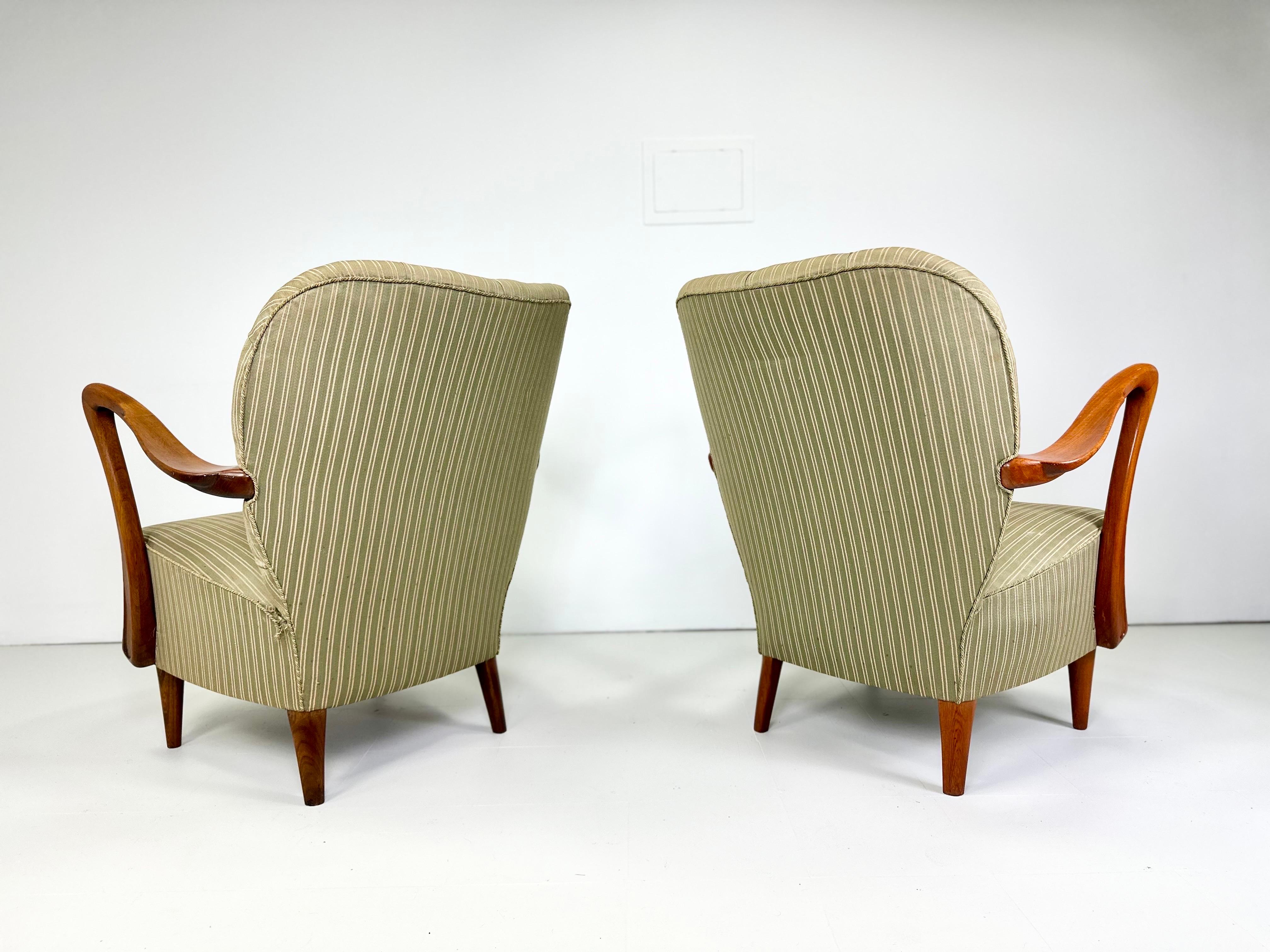 Scandinavian Modern Pair of 1940’s Swedish Lounge Chairs For Sale
