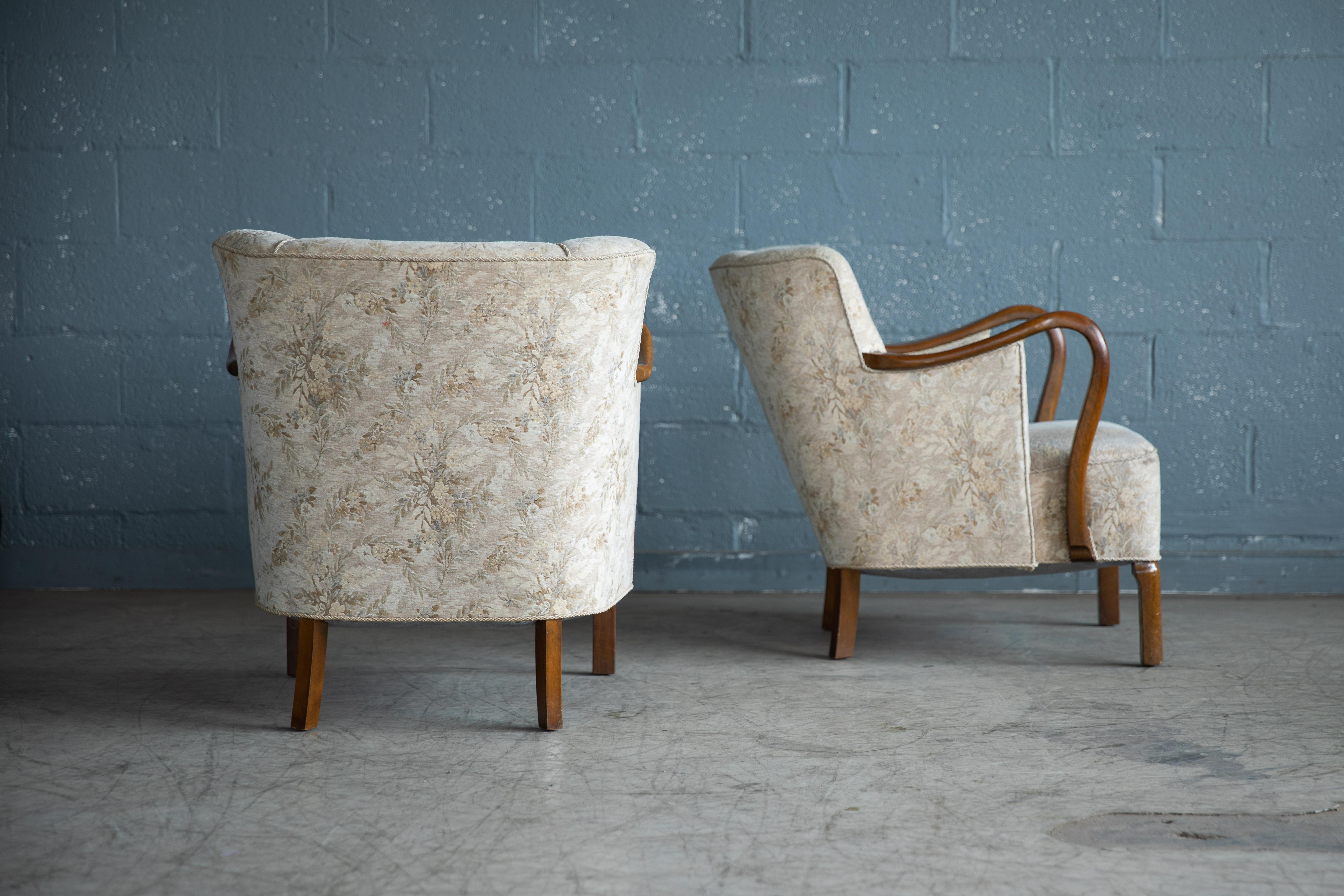 Mid-Century Modern Pair of 1940's Viggo Boesen Attributed Danish Lounge Chairs in Oak by Slagelse