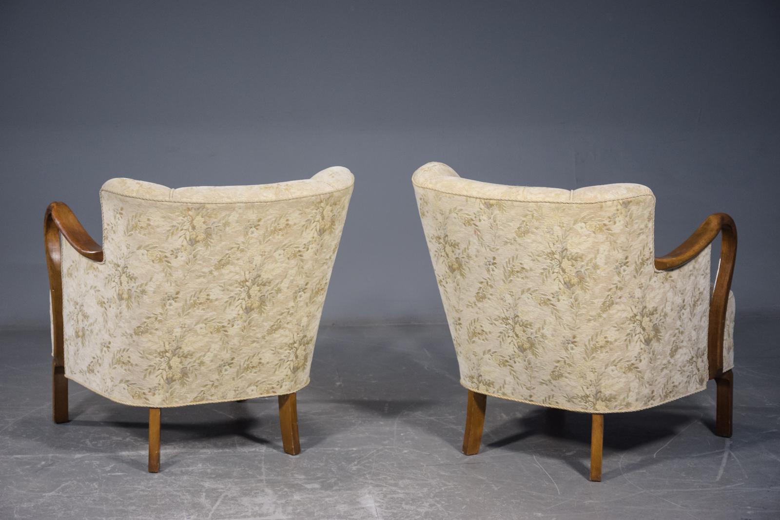 Pair of 1940's Viggo Boesen Attributed Danish Lounge Chairs in Oak by Slagelse 2