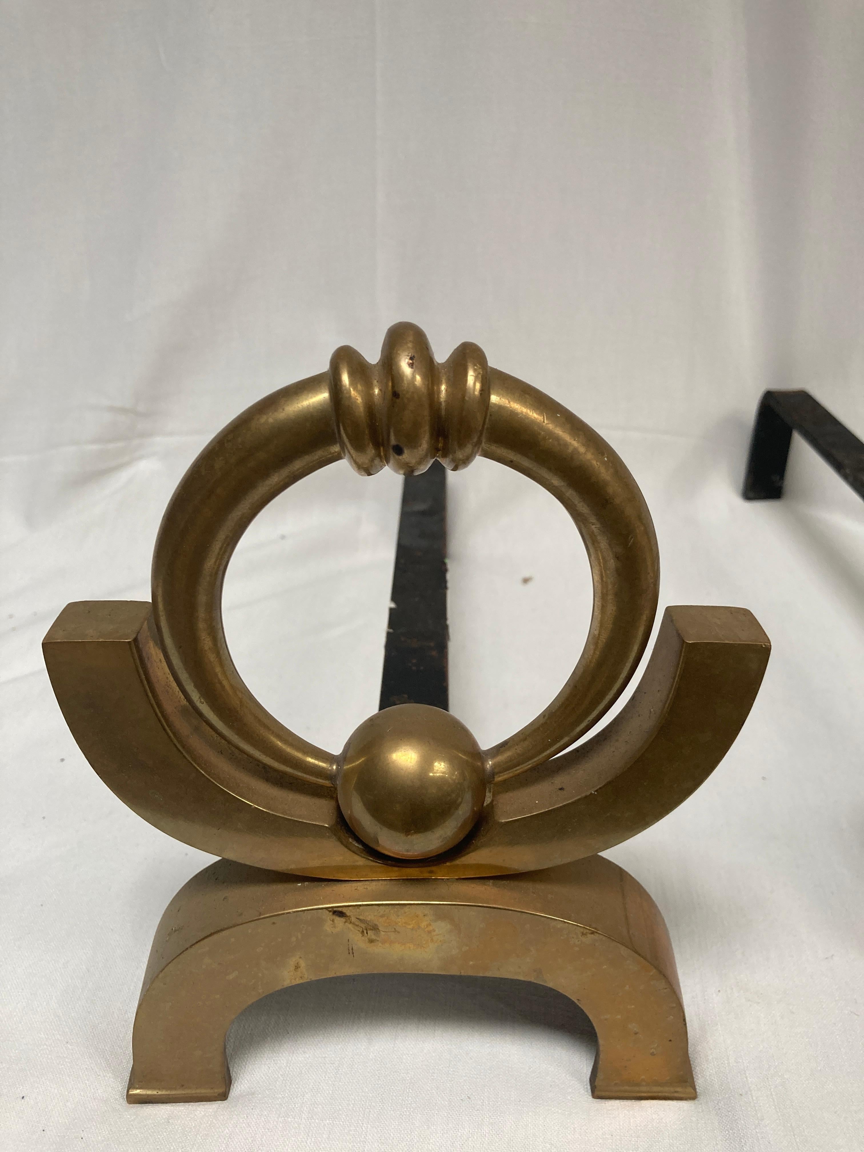 Metà XX secolo Coppia di candelabri degli anni '50 attribuiti a Jacques Adnet in vendita