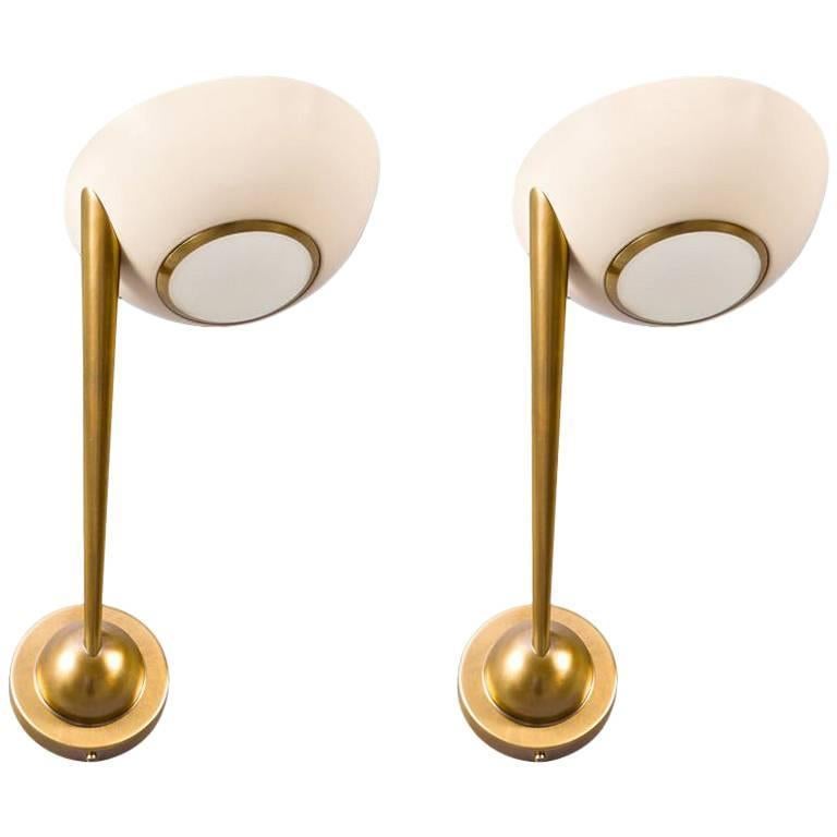 Mid-Century Modern Pair of 1950s Asymmetric Italian Sconces Attributed to Stilnovo For Sale