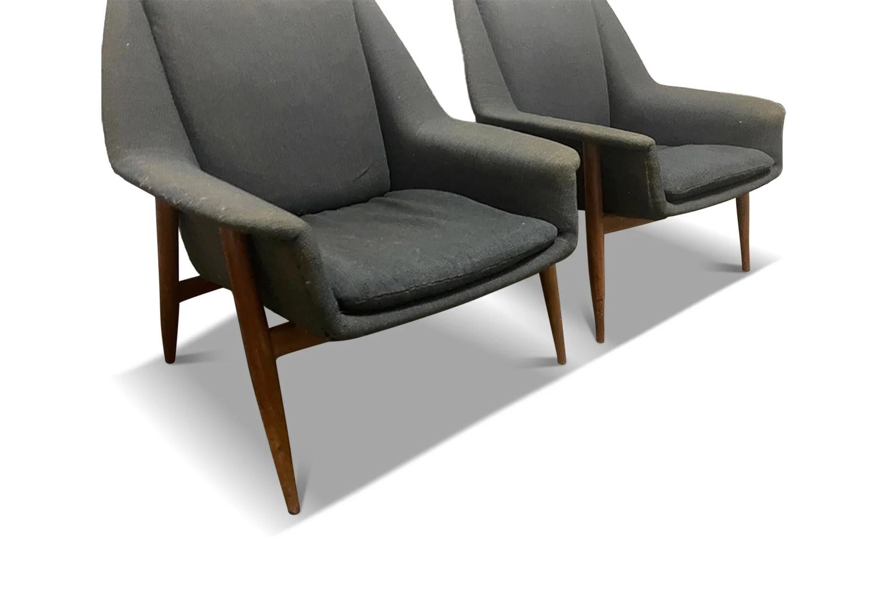 Wool Pair of 1950s atomic lounge chairs + sofa in the manner of folke ohlsson For Sale