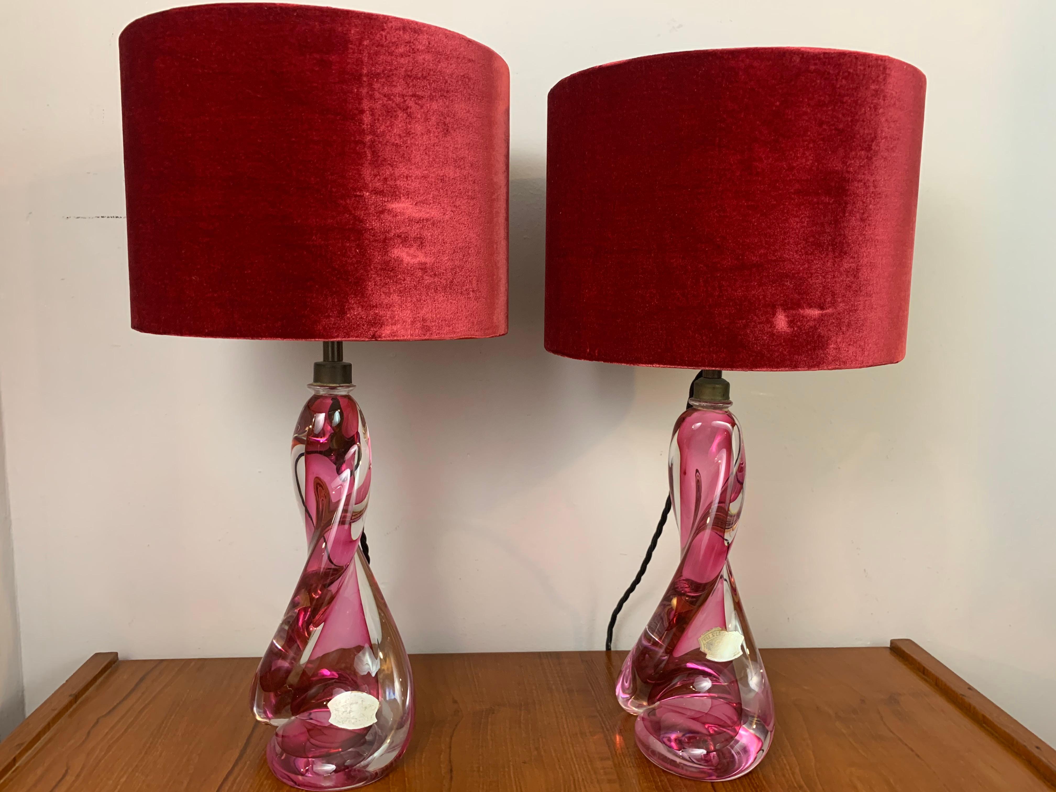 Mid-Century Modern Pair of 1950s Belgium Val St Lambert Crystal Pink Table Lamp Bases inc Shades