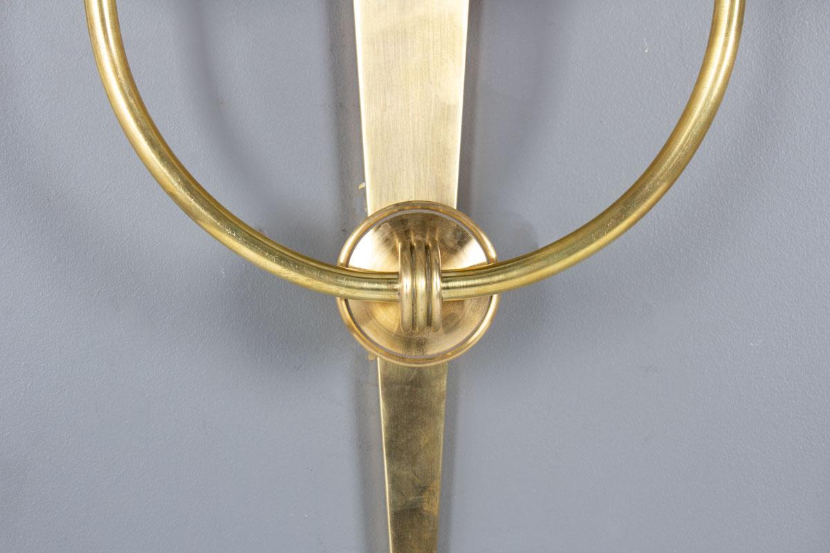Pair of 1950s Brass Wall Lights with Paper Lampshades en Bueno estado para la venta en JASSANS-RIOTTIER, FR
