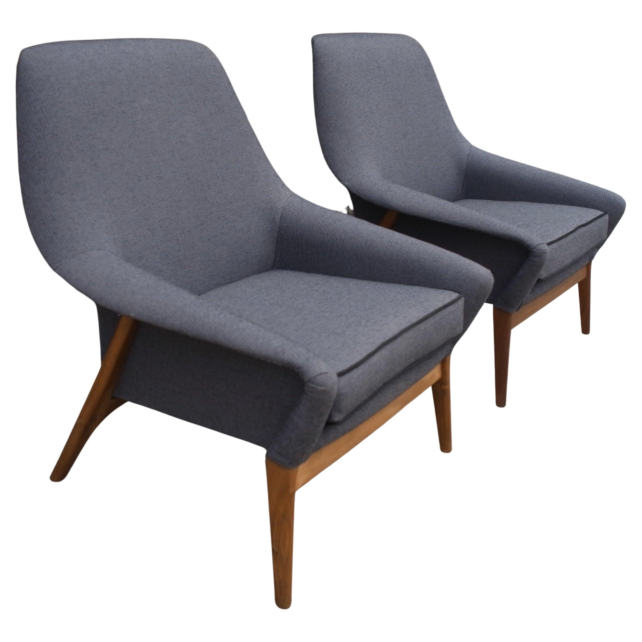 Pair of 1950s British Manufactured Parker Knoll Armchairs For Sale