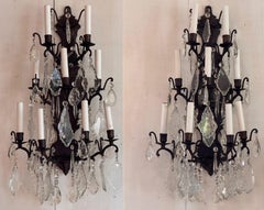 Coppia di lampade in bronzo e cristallo degli anni '50