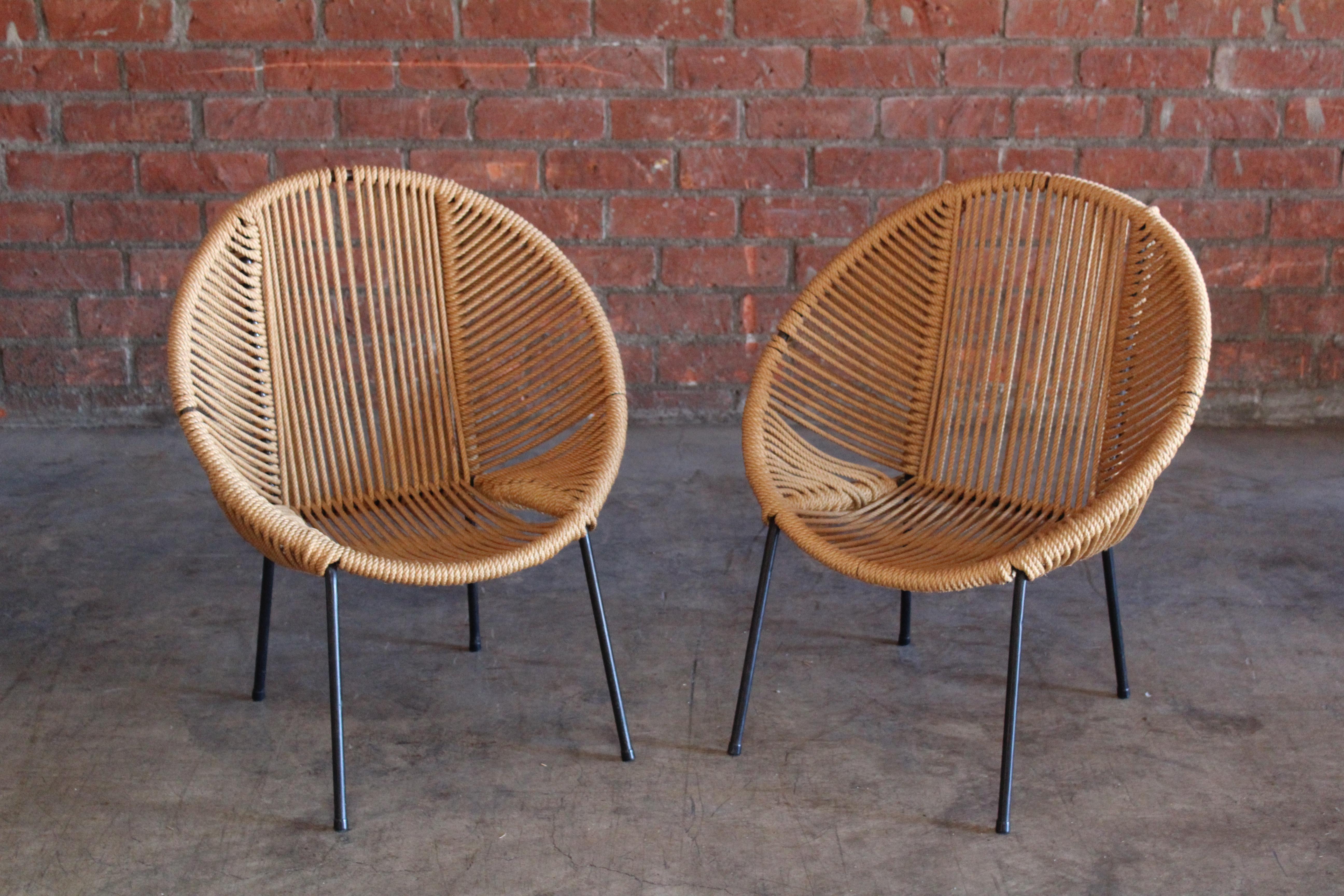 Pair of 1950s Children's Iron and Rope Chairs, France In Good Condition In Los Angeles, CA