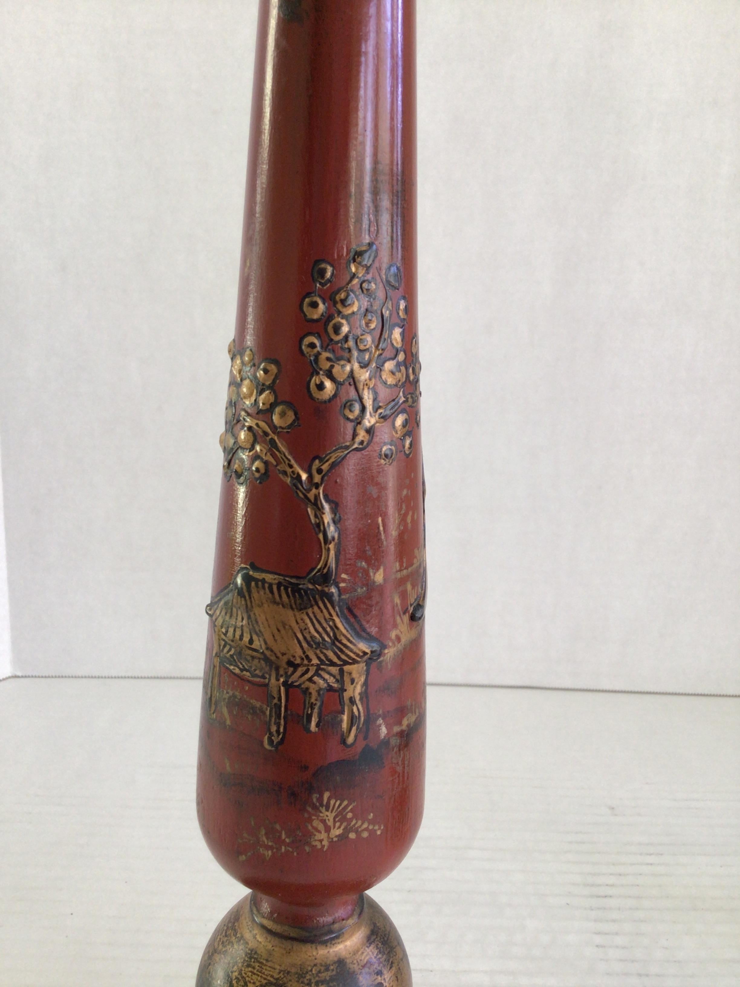 Milieu du XXe siècle Paire de lampes de table à chandelier Chinoiserie des années 1950 en vente