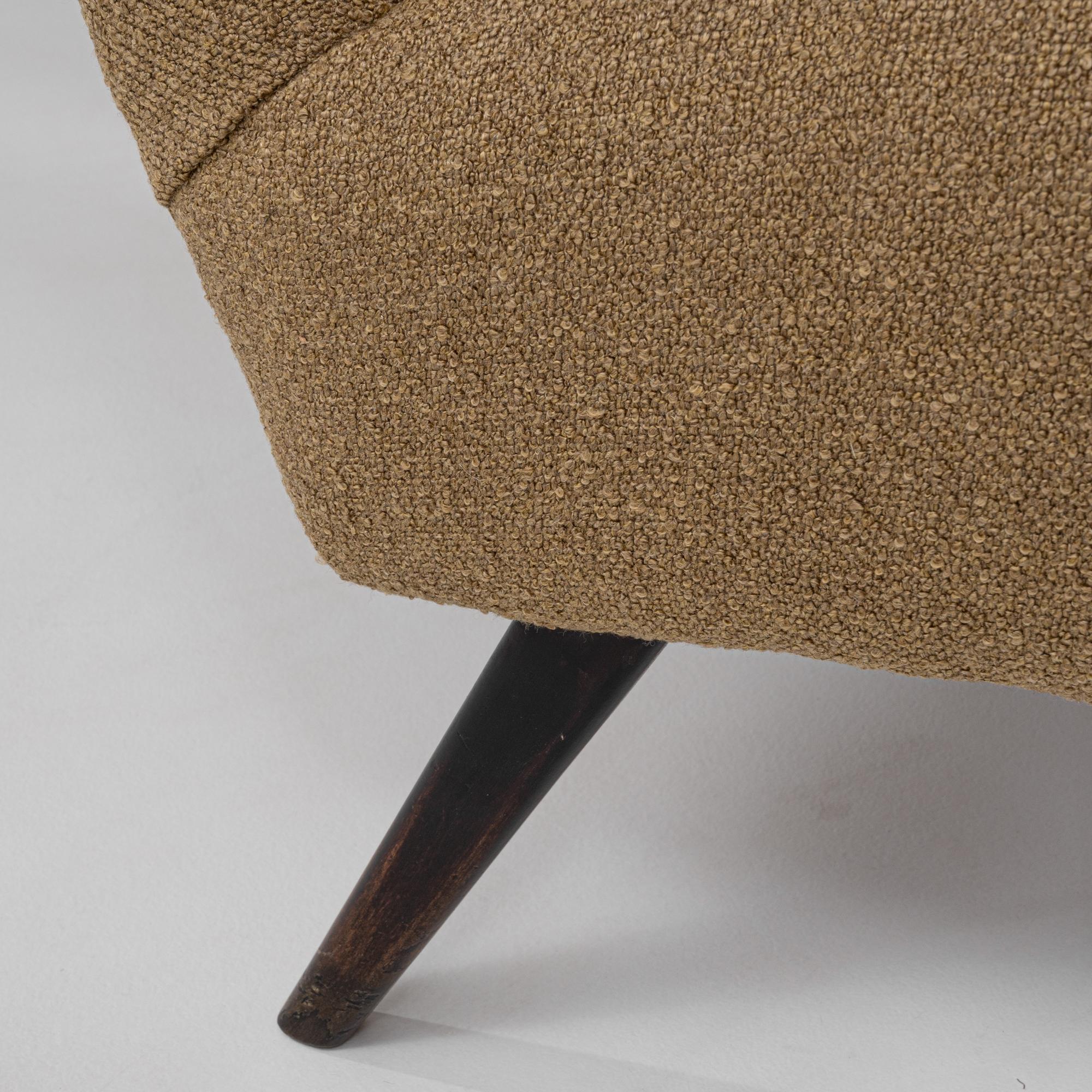 Paire de fauteuils tapissés tchèques des années 1950 par TON en vente 7