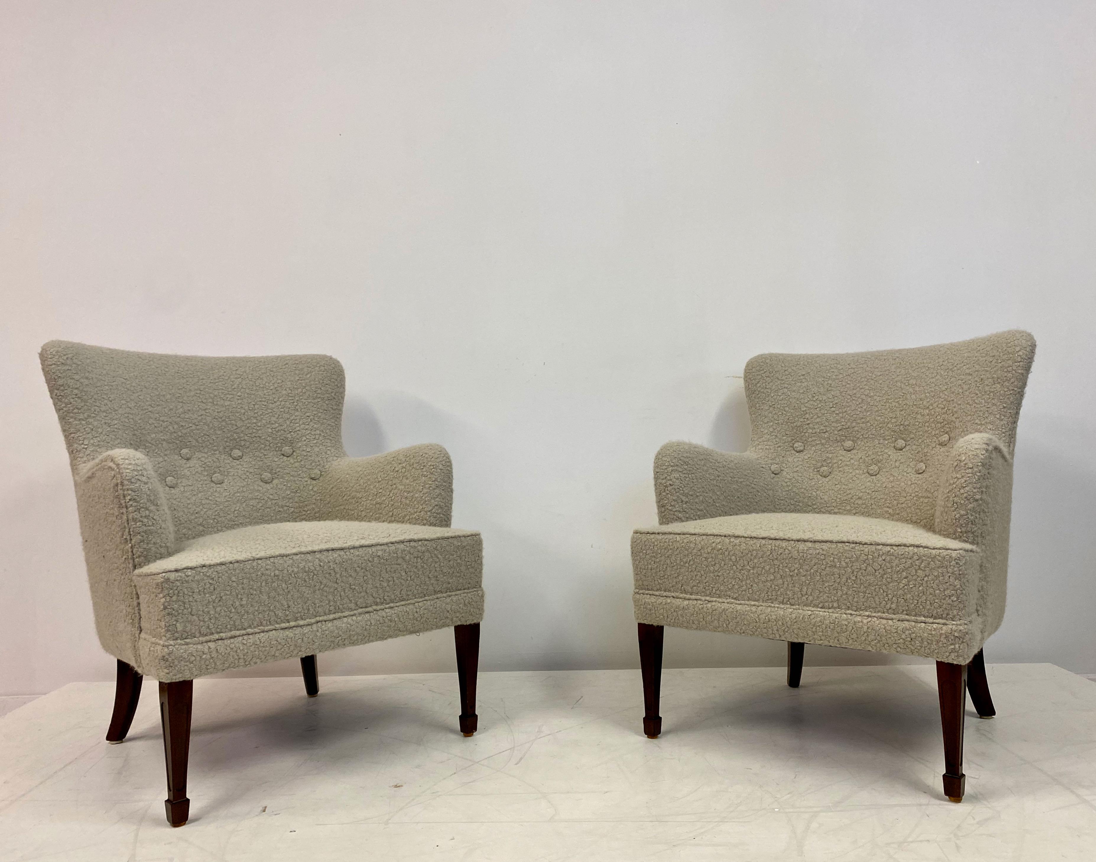 Fabric Pair of 1950s Danish Armchairs by Frits Henningsen For Sale