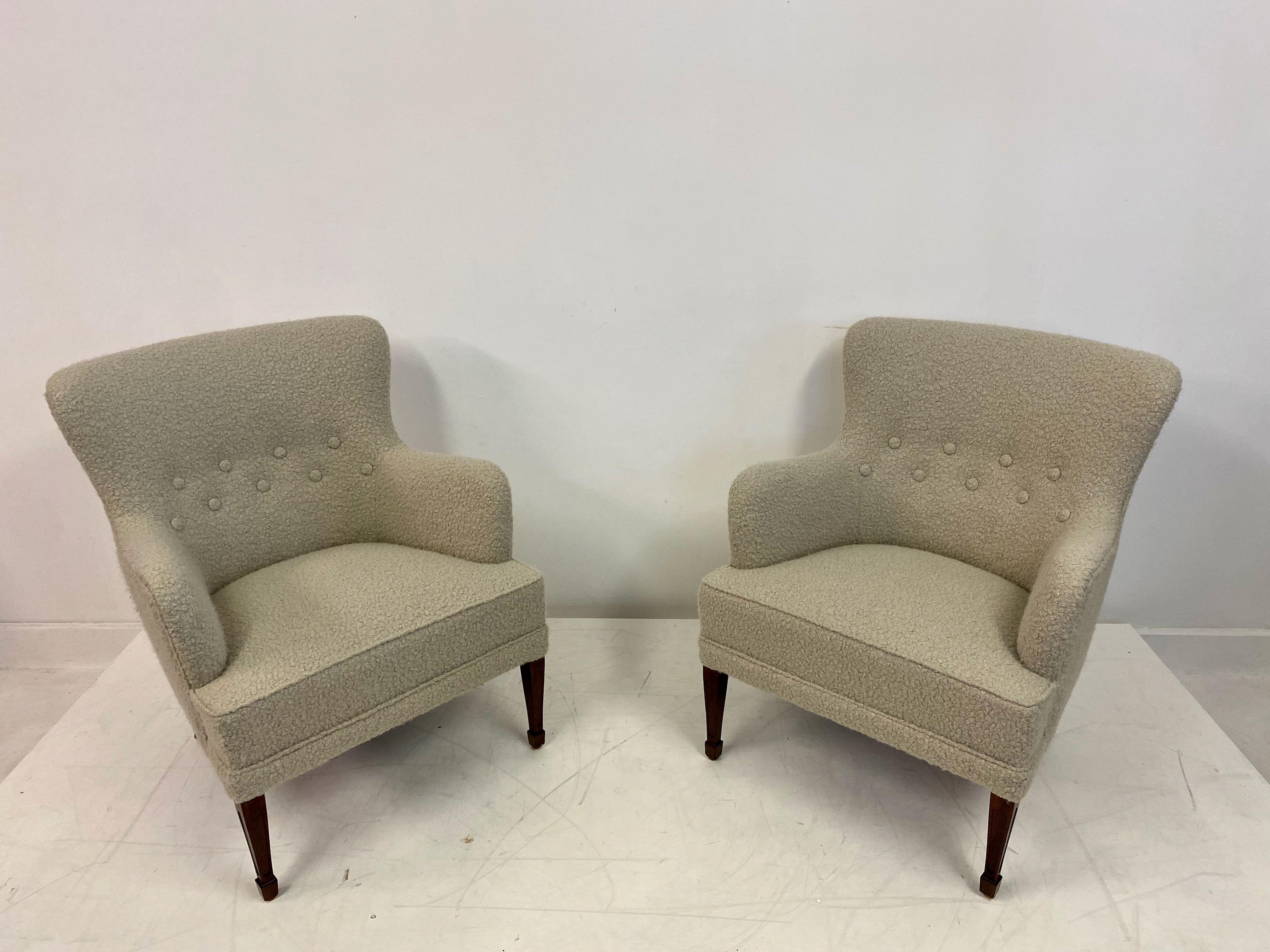 Pair of 1950s Danish Armchairs by Frits Henningsen For Sale 1