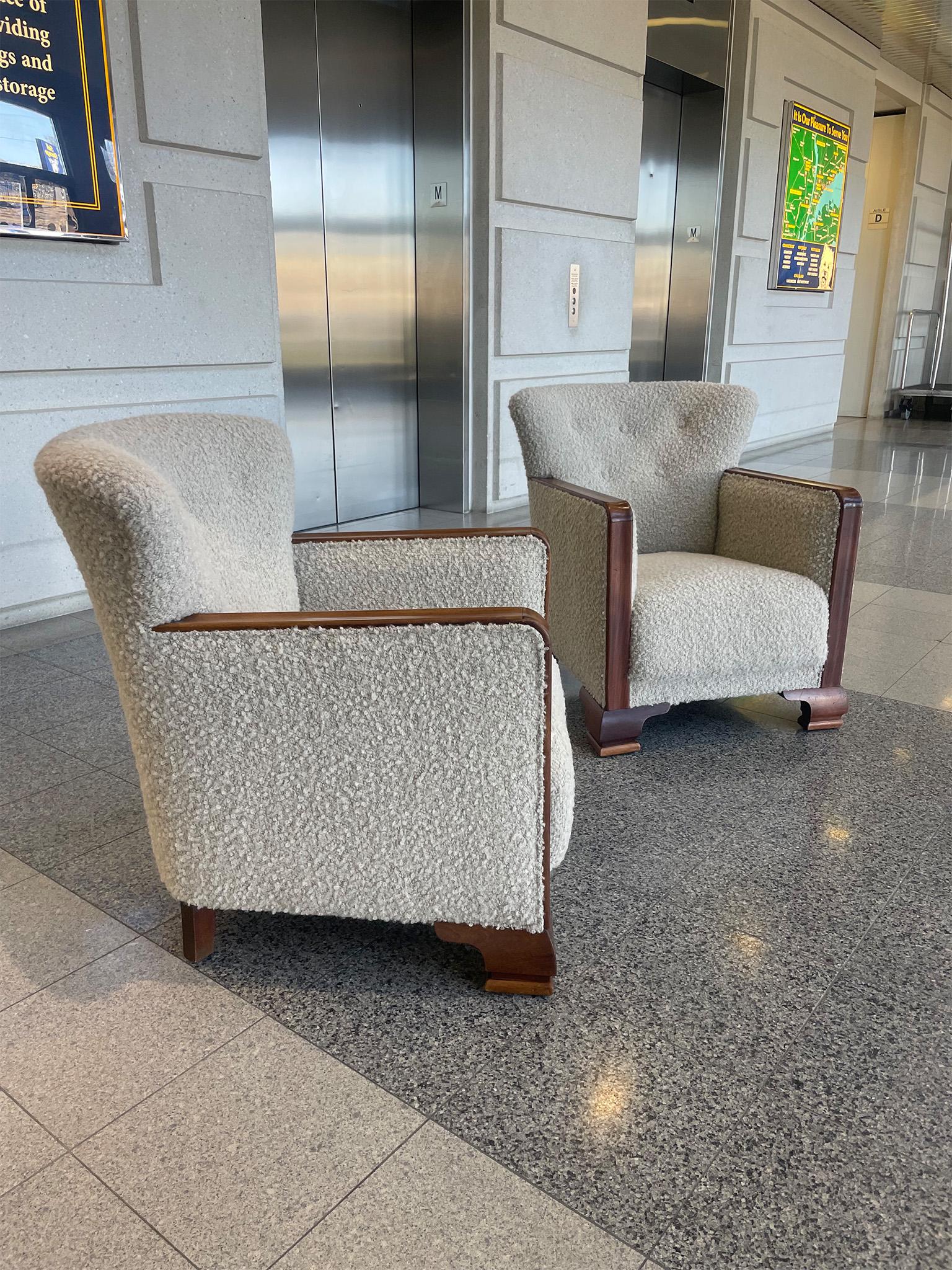 Pair of 1950s Danish Art Deco Club Chairs After Fritz Hansen in Oyster Bouclé For Sale 1