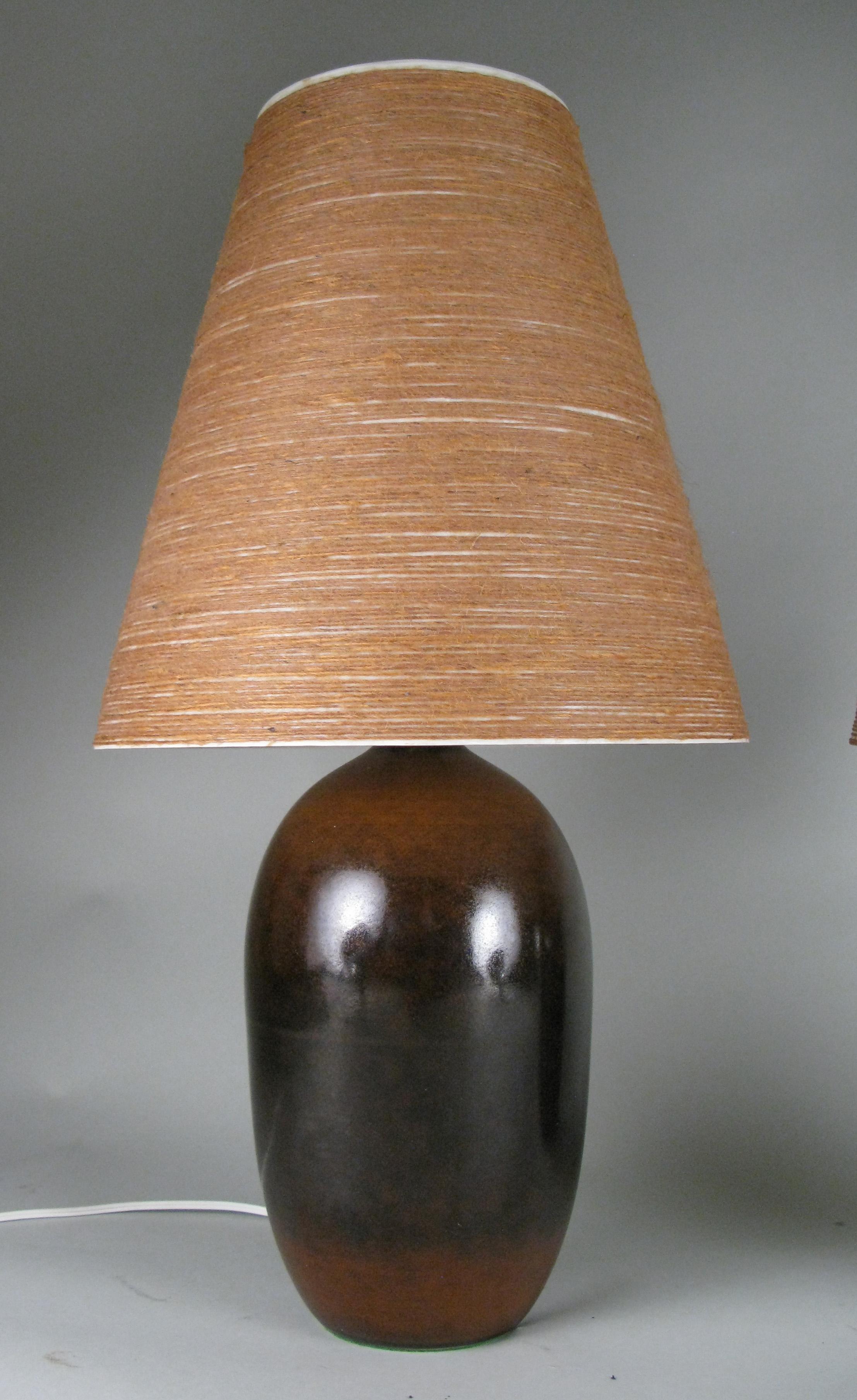 Pair of 1950s Danish Ceramic Lamps by Gunnar and Lotte Bostlund In Good Condition In Hudson, NY
