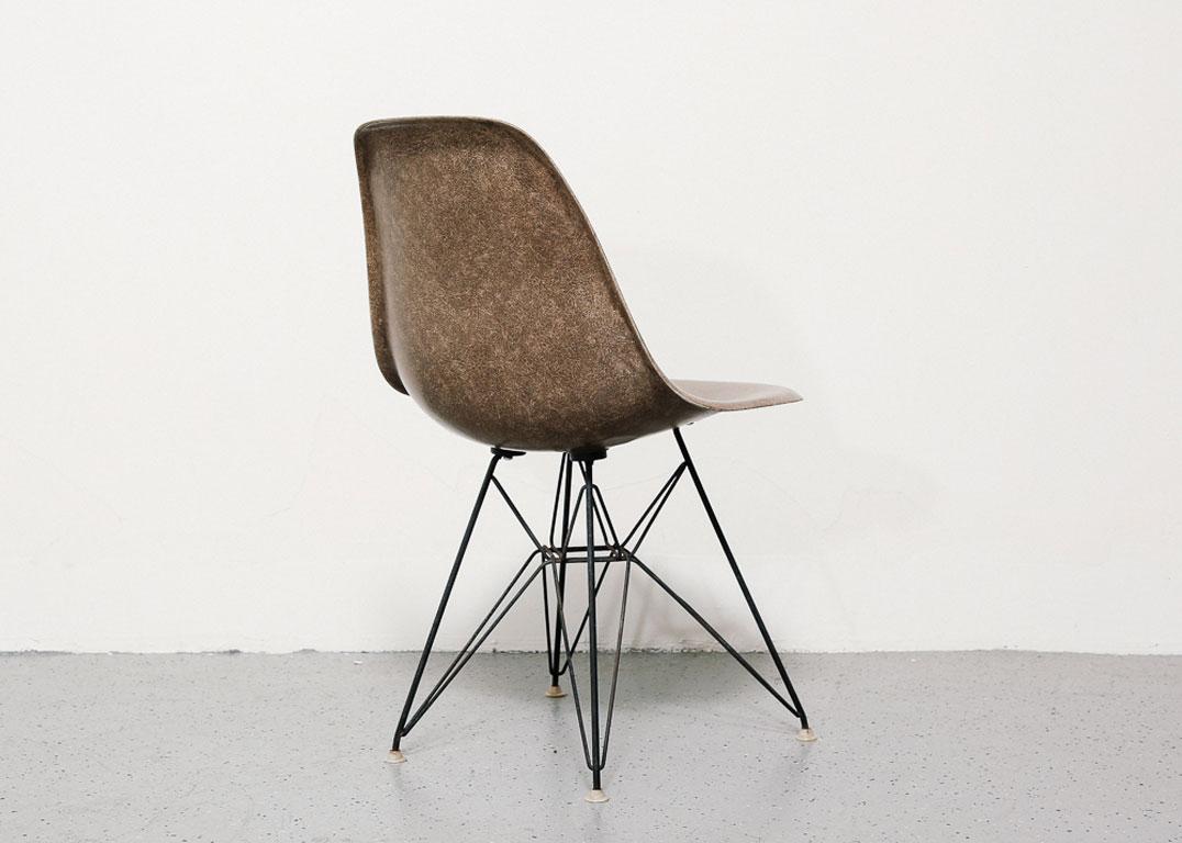 Pair of 1950s Eames DSR Side Chairs 1