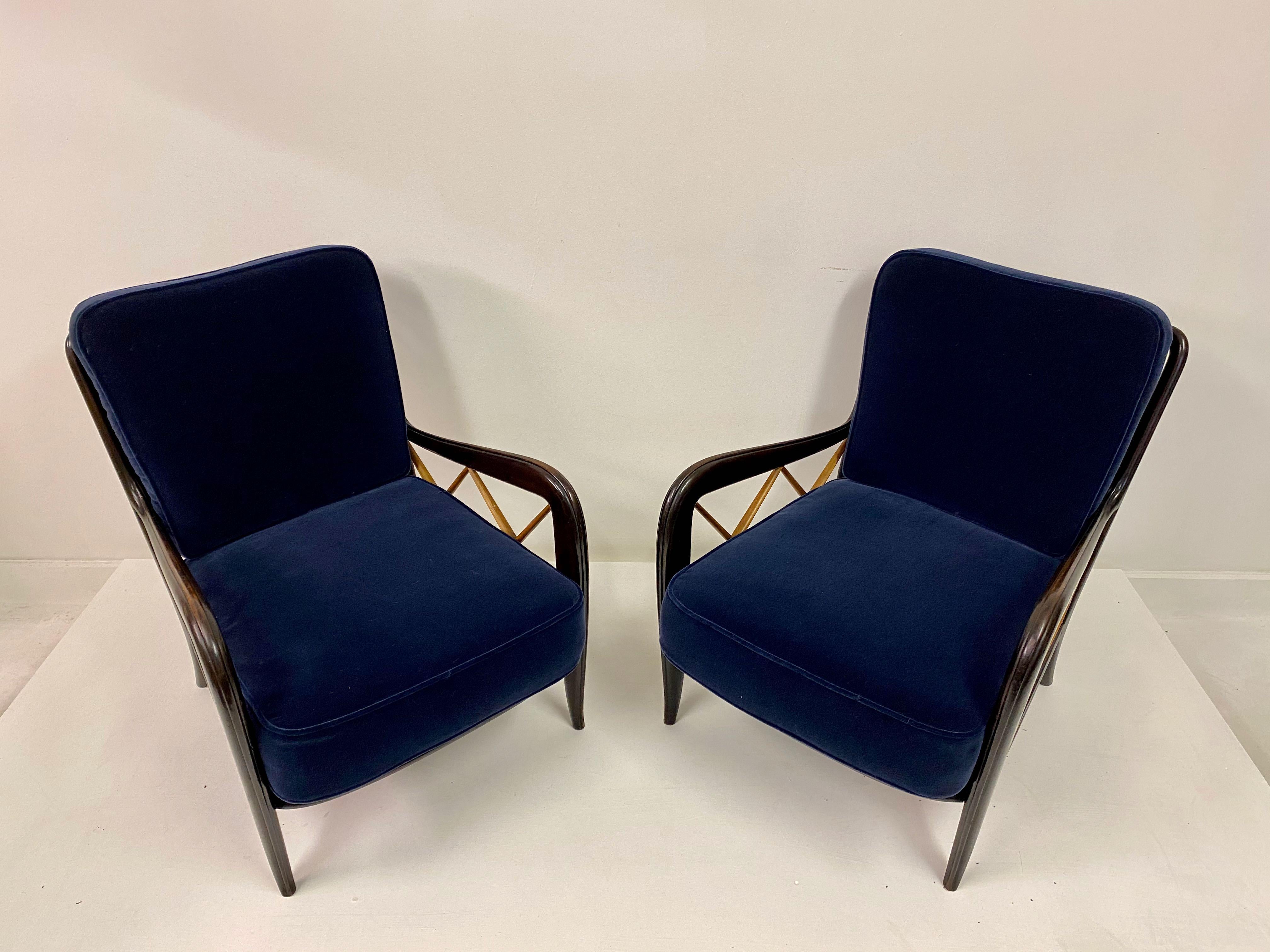 Pair of 1950s Ebonized Italian Armchairs in Blue Mohair Velvet Paolo Buffa Style 6