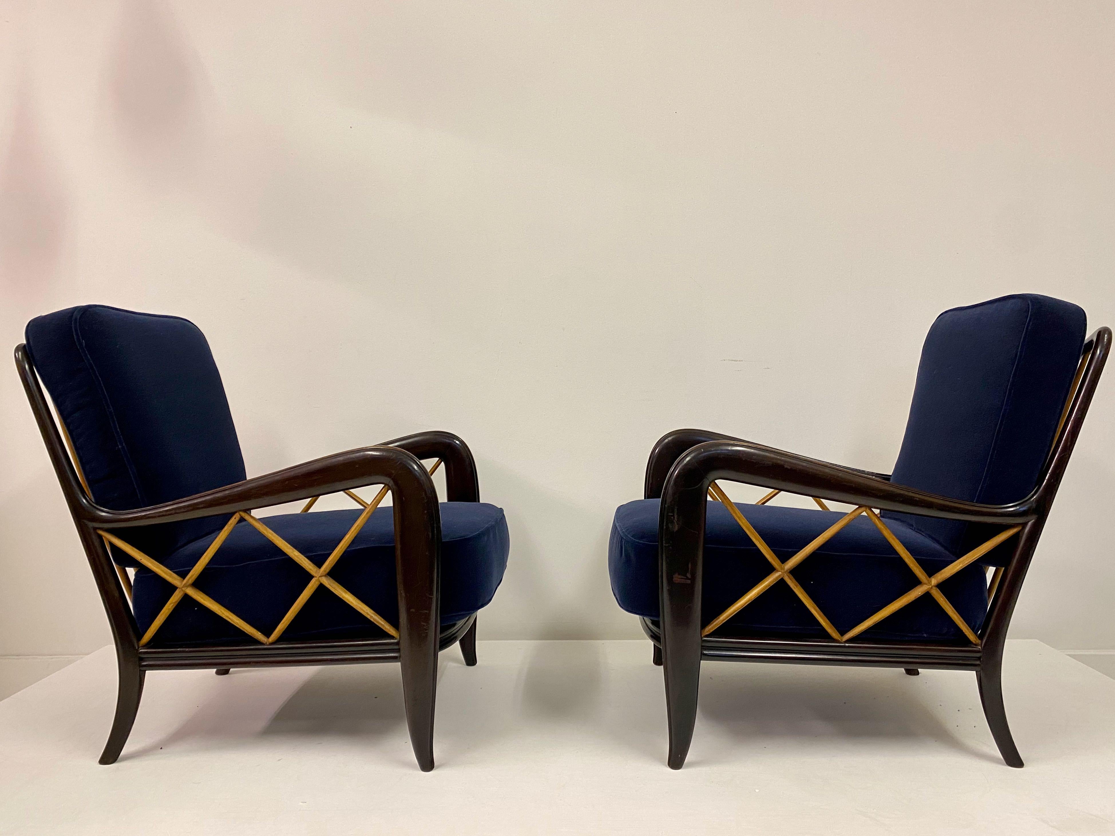 20th Century Pair of 1950s Ebonized Italian Armchairs in Blue Mohair Velvet Paolo Buffa Style