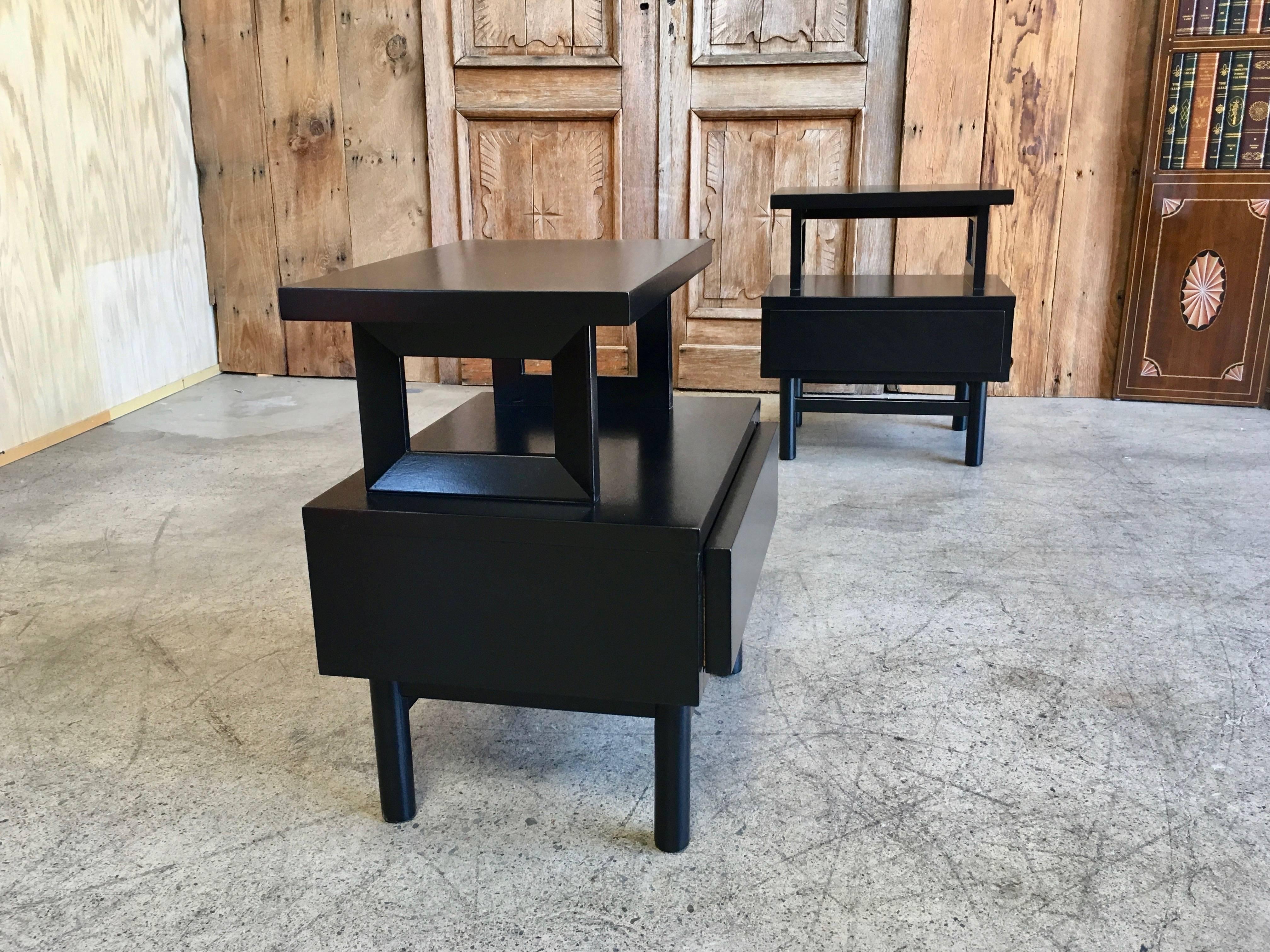 Mid-Century Modern Pair of 1950s Ebonized Nightstands by American of Martinsville