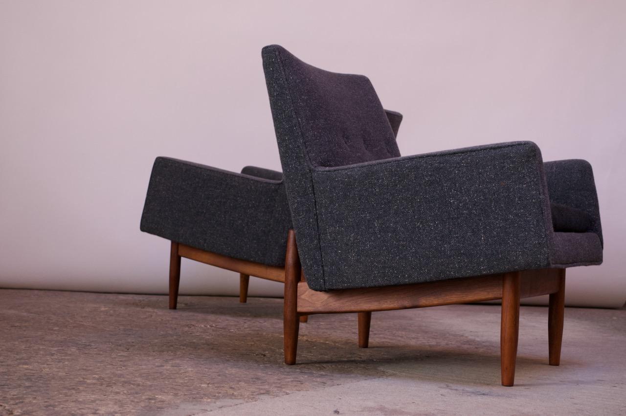 Pair of 1950s Floating Walnut Lounge Chairs by Jens Risom 2