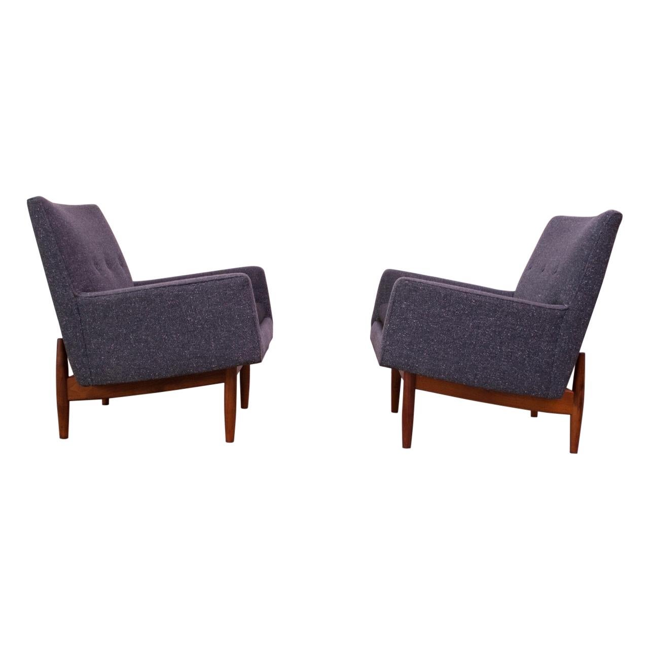 Pair of 1950s Floating Walnut Lounge Chairs by Jens Risom