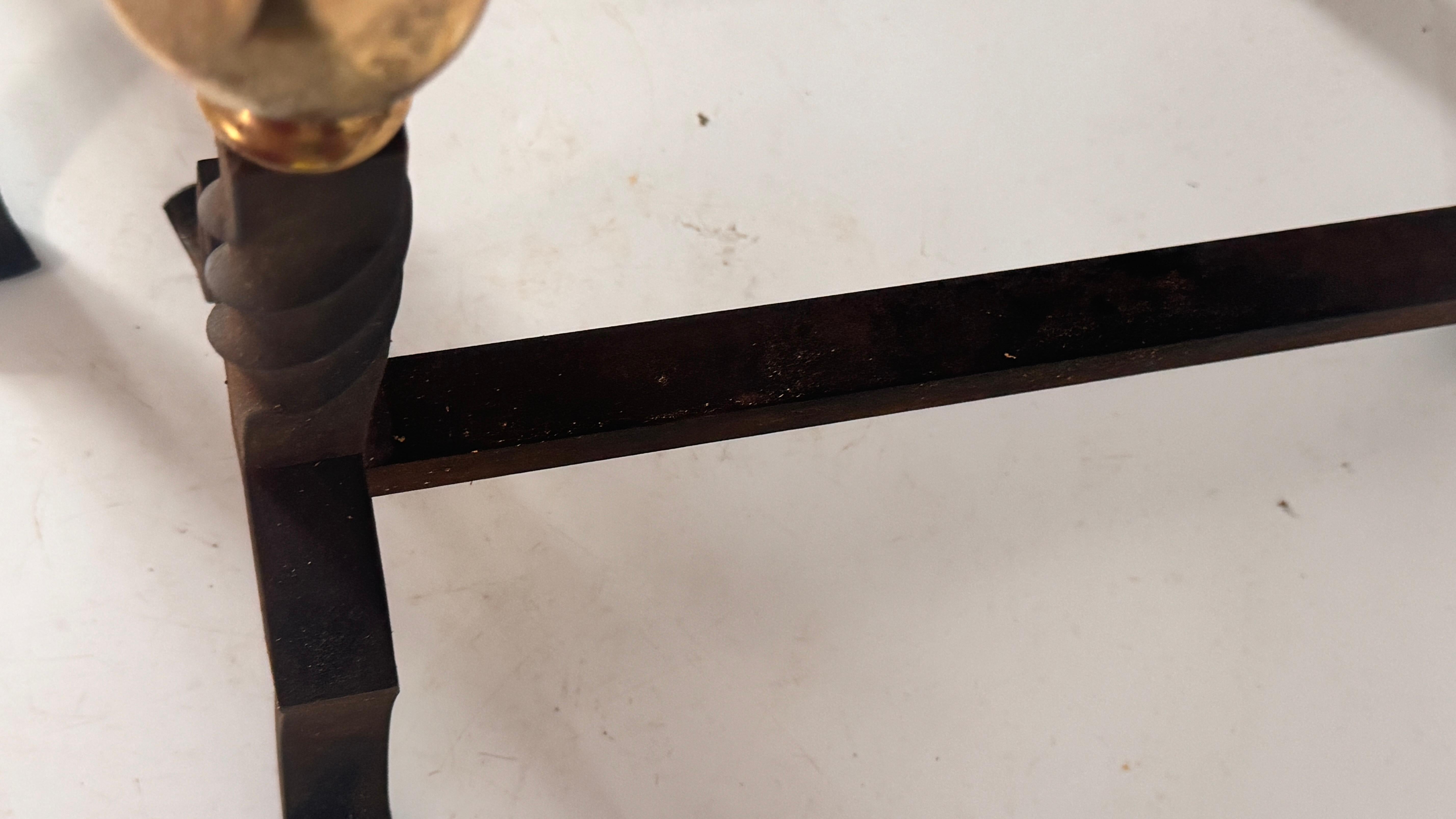 Coppia di androni francesi degli anni '50 - Ghisa nera con terminali in ottone in vendita 10