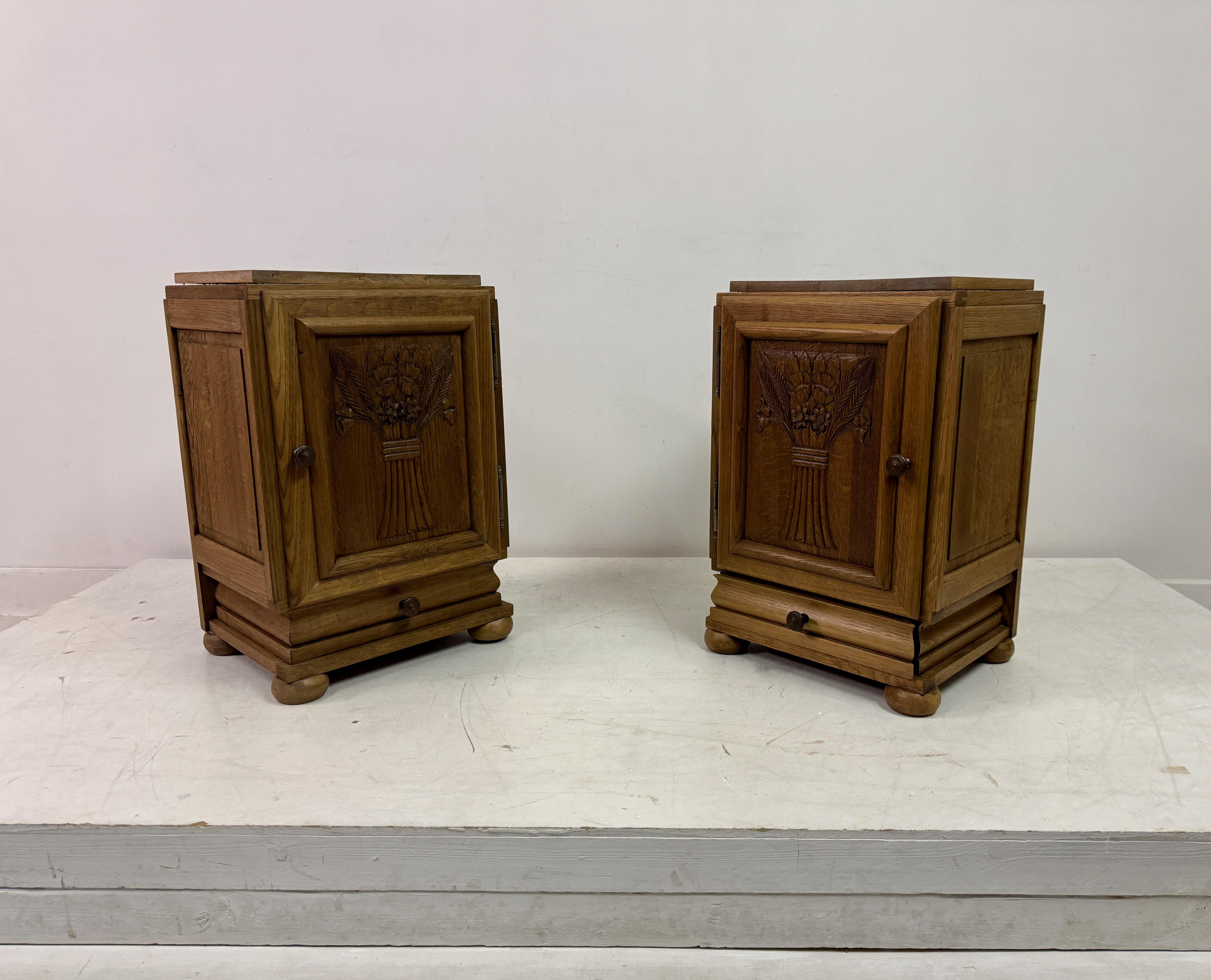 Oak Pair Of 1950s French Bedside Cabinets For Sale