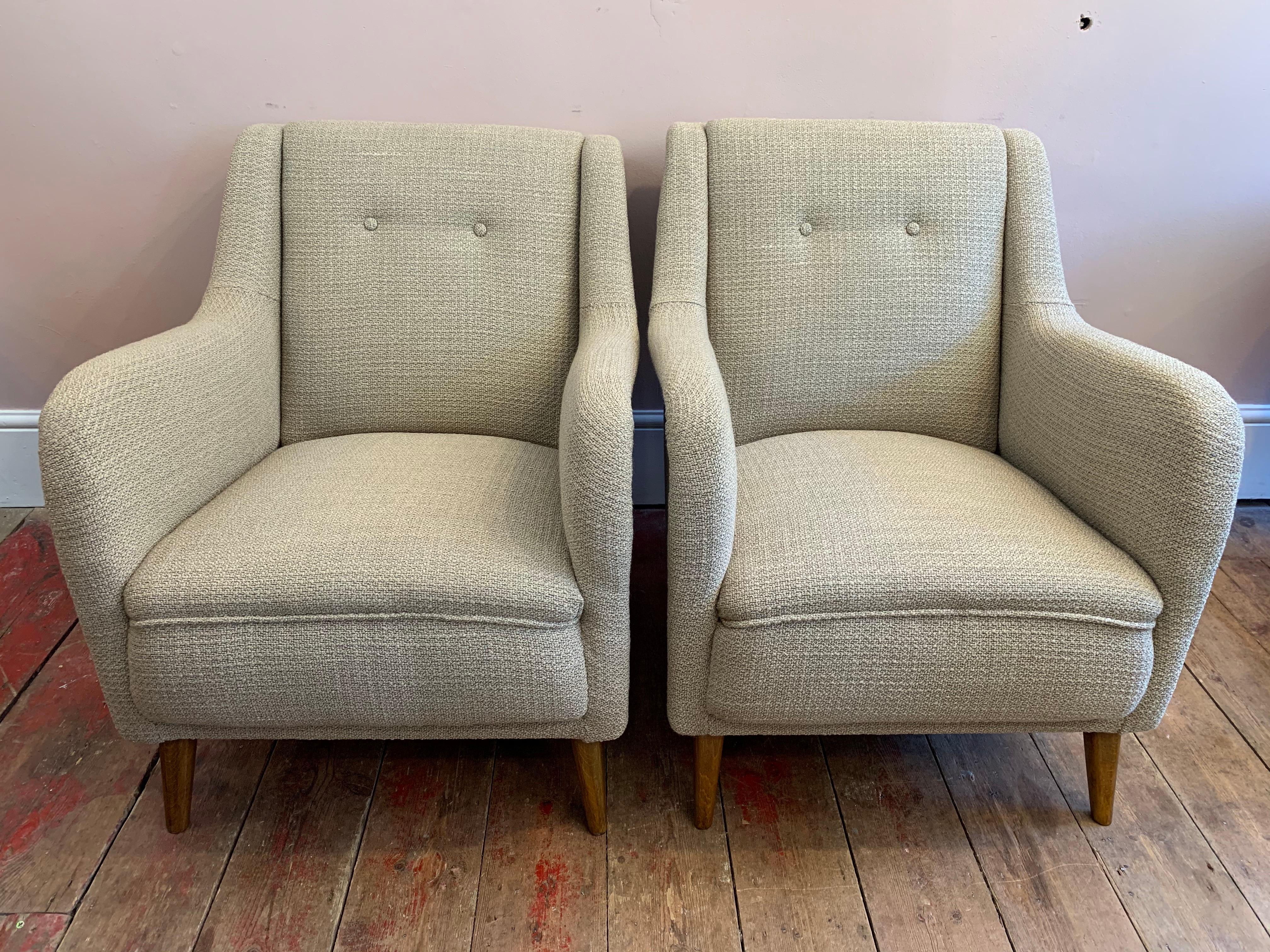 20th Century Pair of 1950s French Reupholstered Loop Flax Fabric Armchairs Lounge Chairs