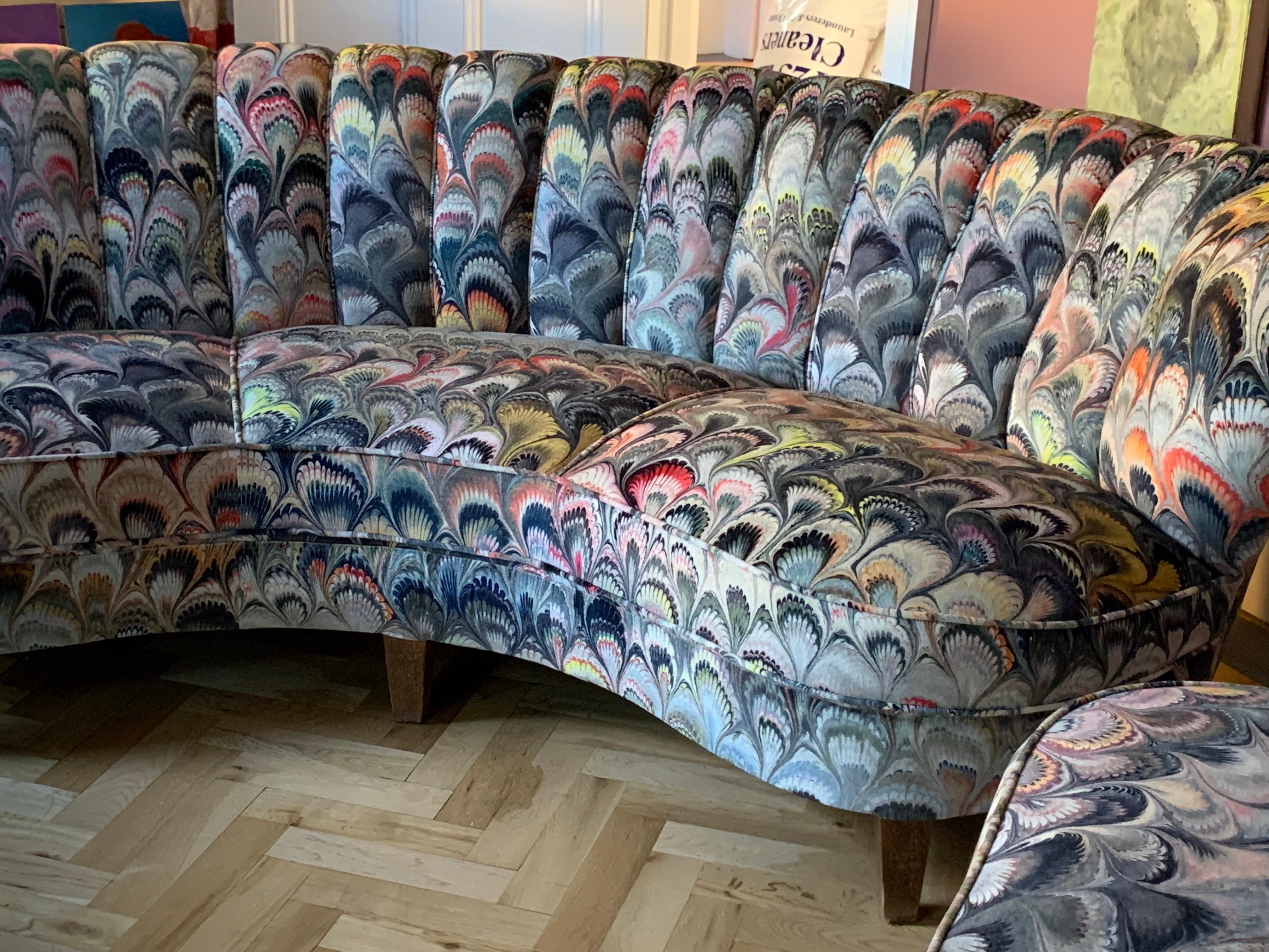 Pair of 1950s German Scalloped Curved Sofas in Beata Heuman Marbleised Fabric 7